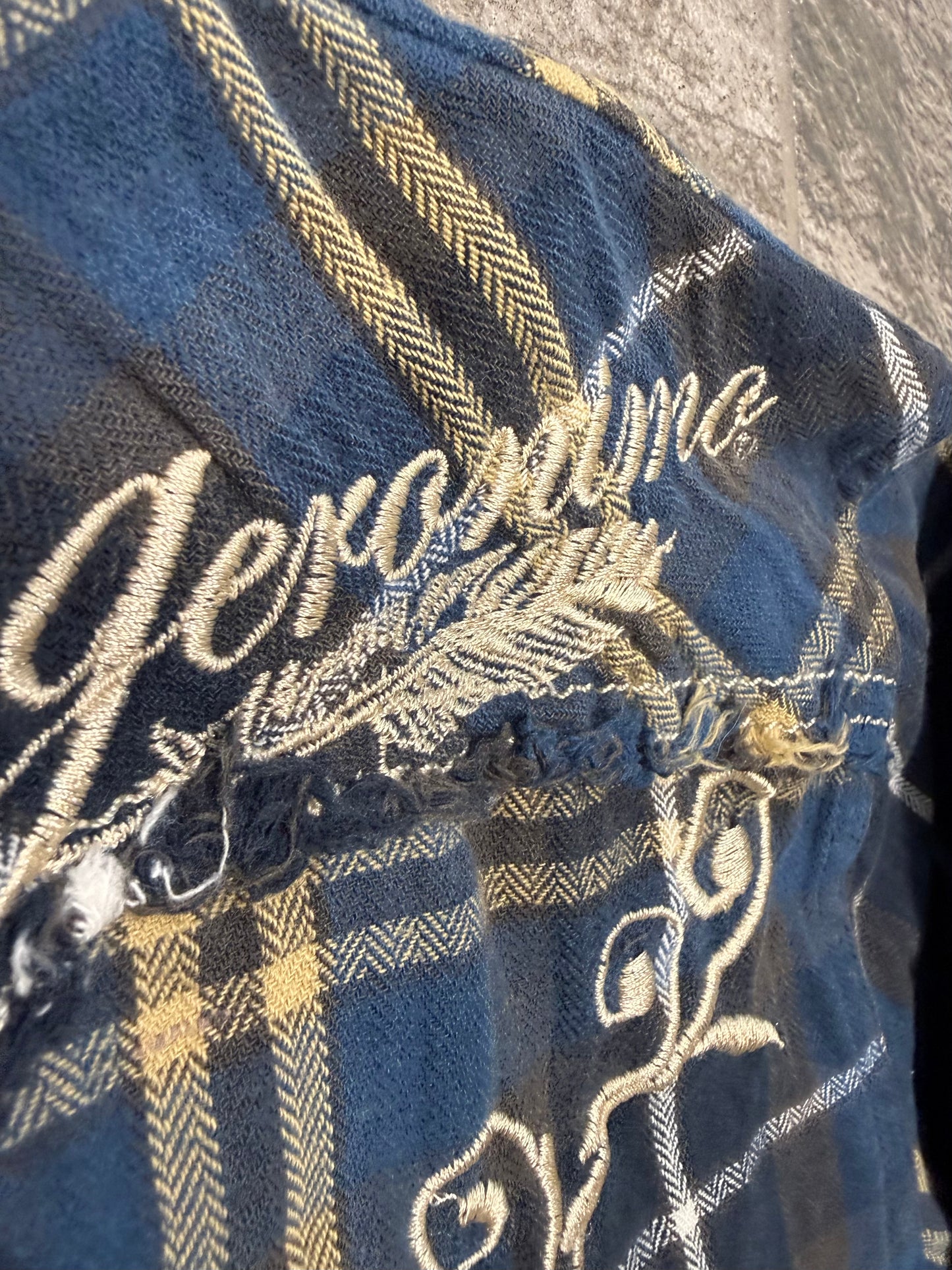 000’s Geronimo Checkered Flannel (M)