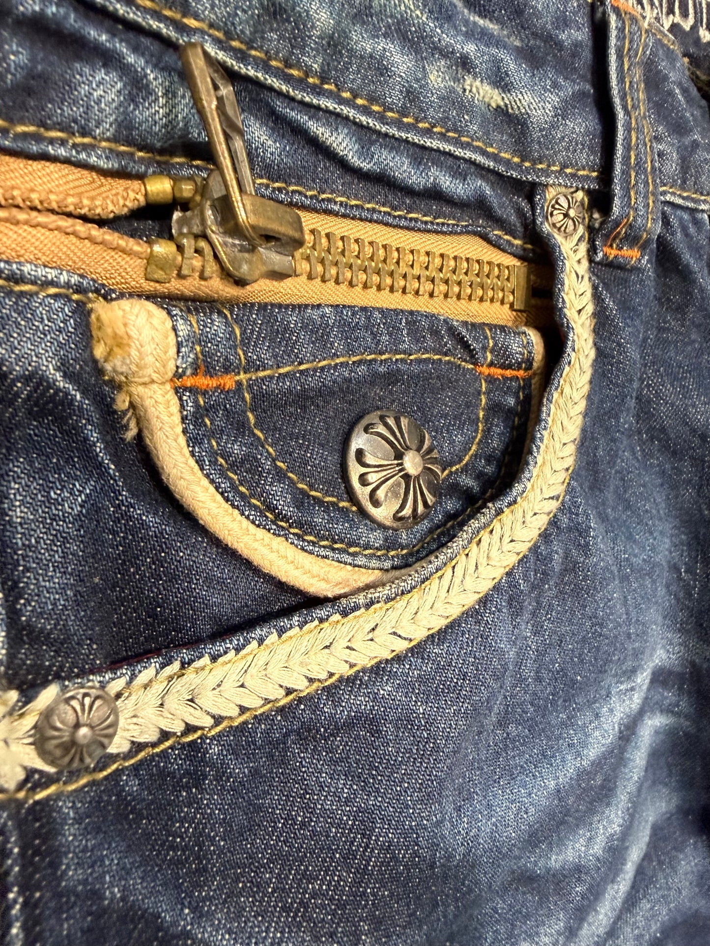 000’s Be Ambition Cross Jeans (32”)