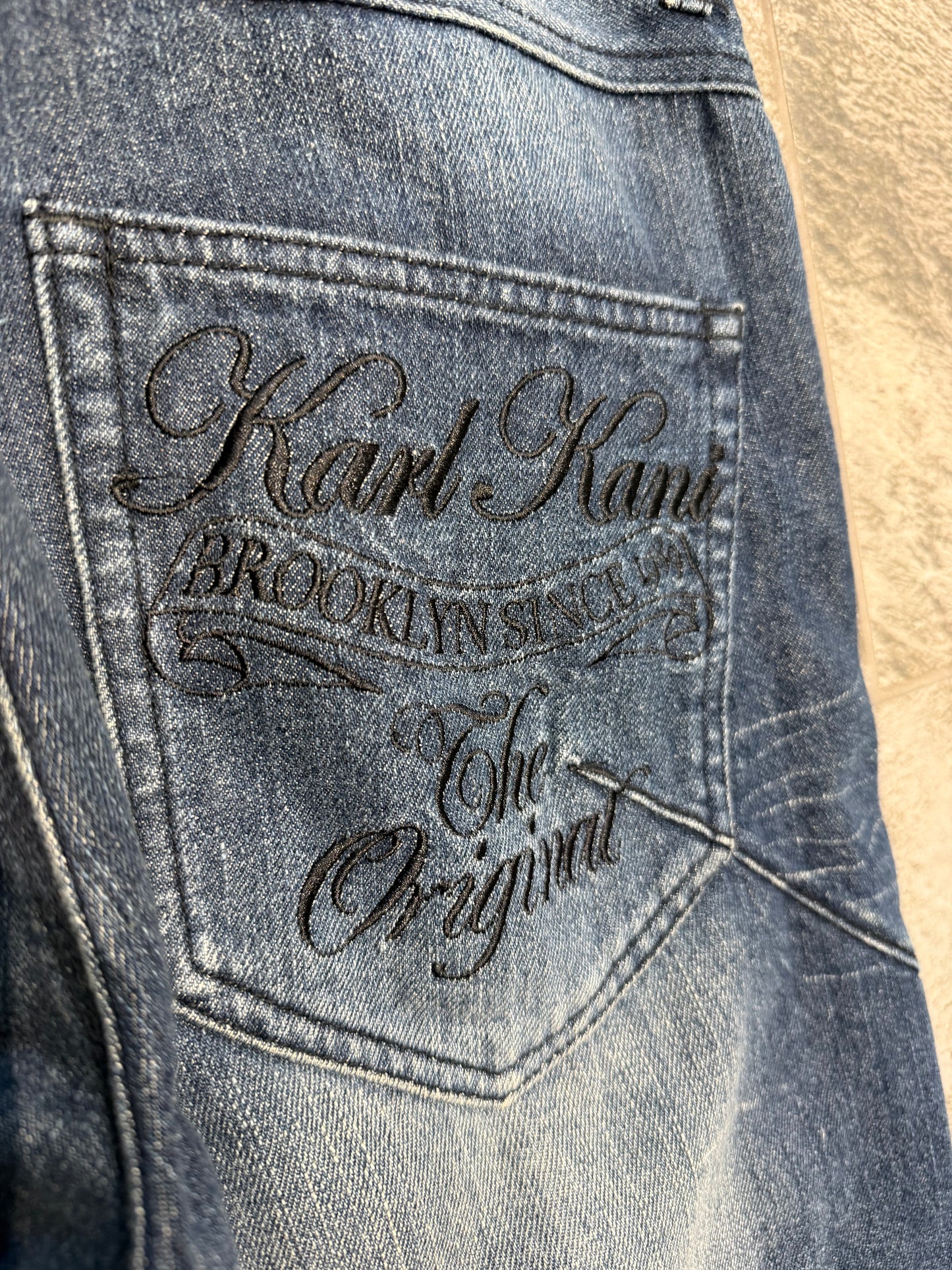 000’s Karl Kani Embroidered Bootcut Jeans (32”)