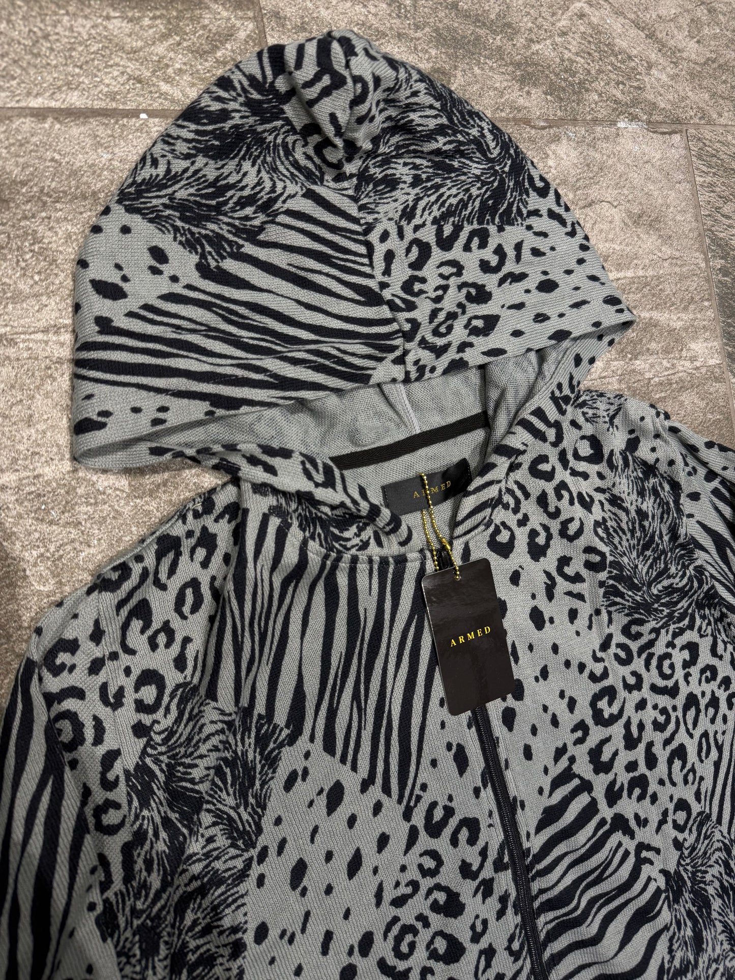 000’s Armed Animal Print Hoodie (S)