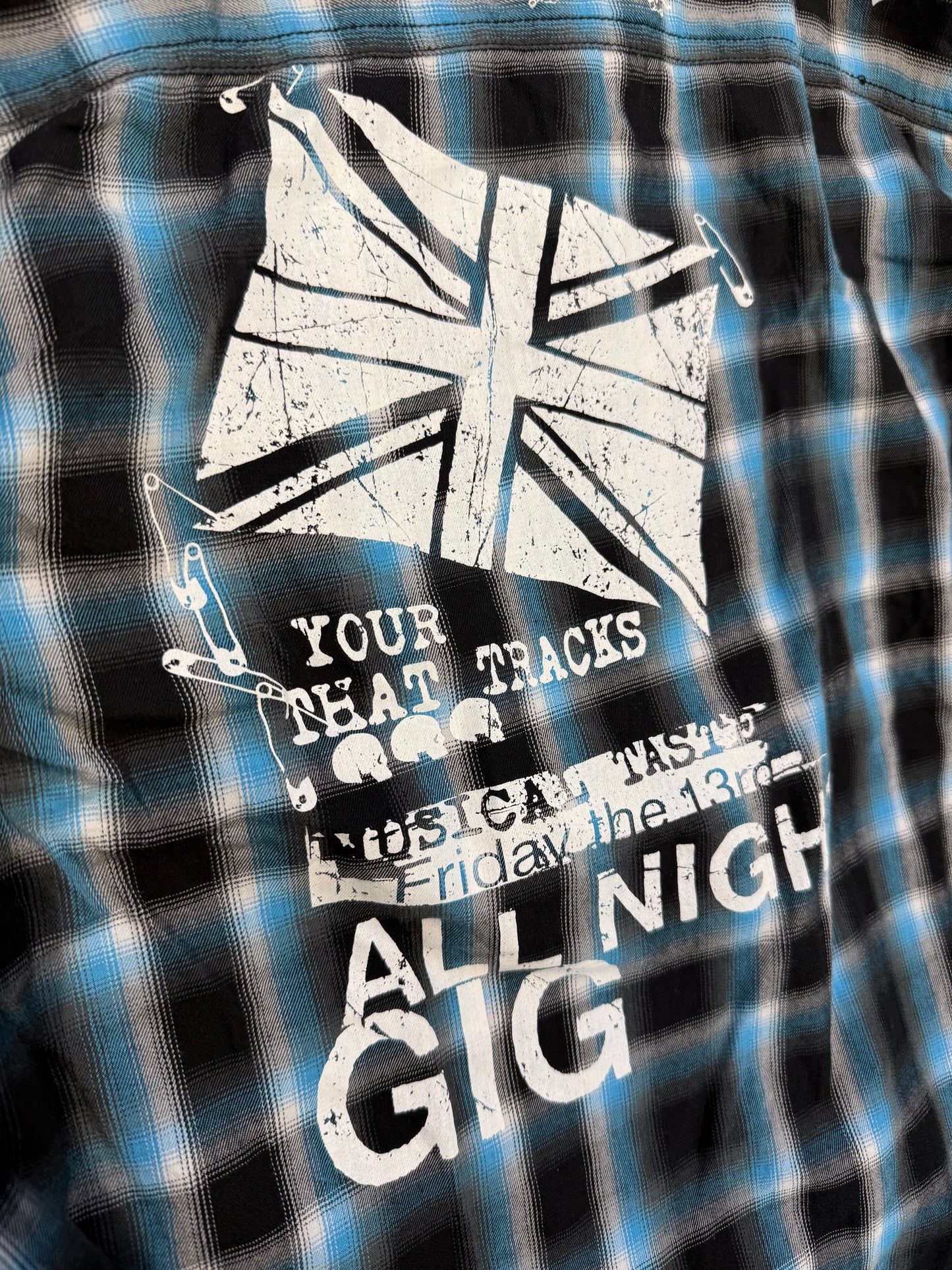 000’s Dadaist Plaid Flannel (M)