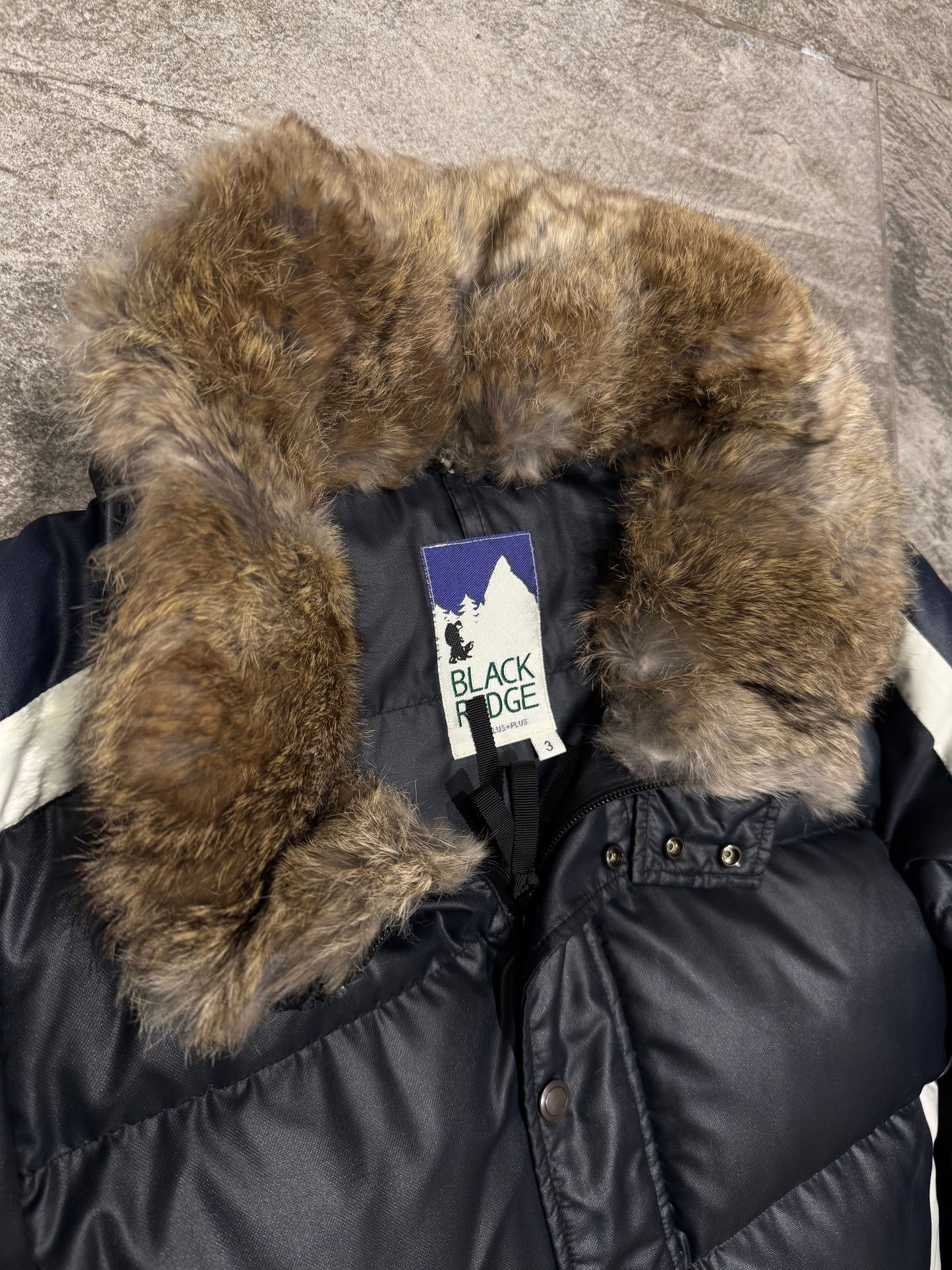 000’s Black Ridge Fur Collar Puffer (M)