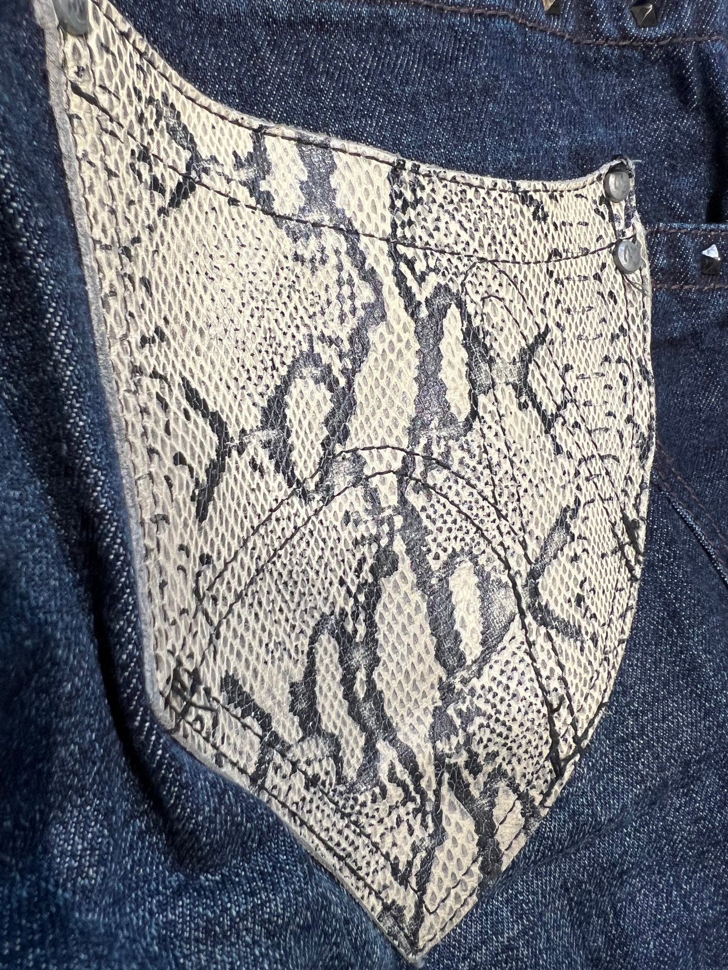 000’s Nicole Club For Men Snakesin Jeans