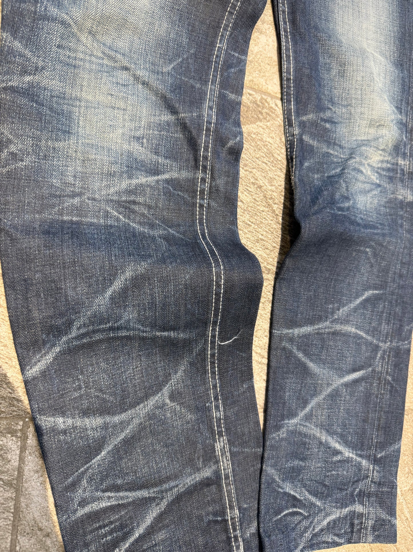 000’s Buffalo Jeans (32”)