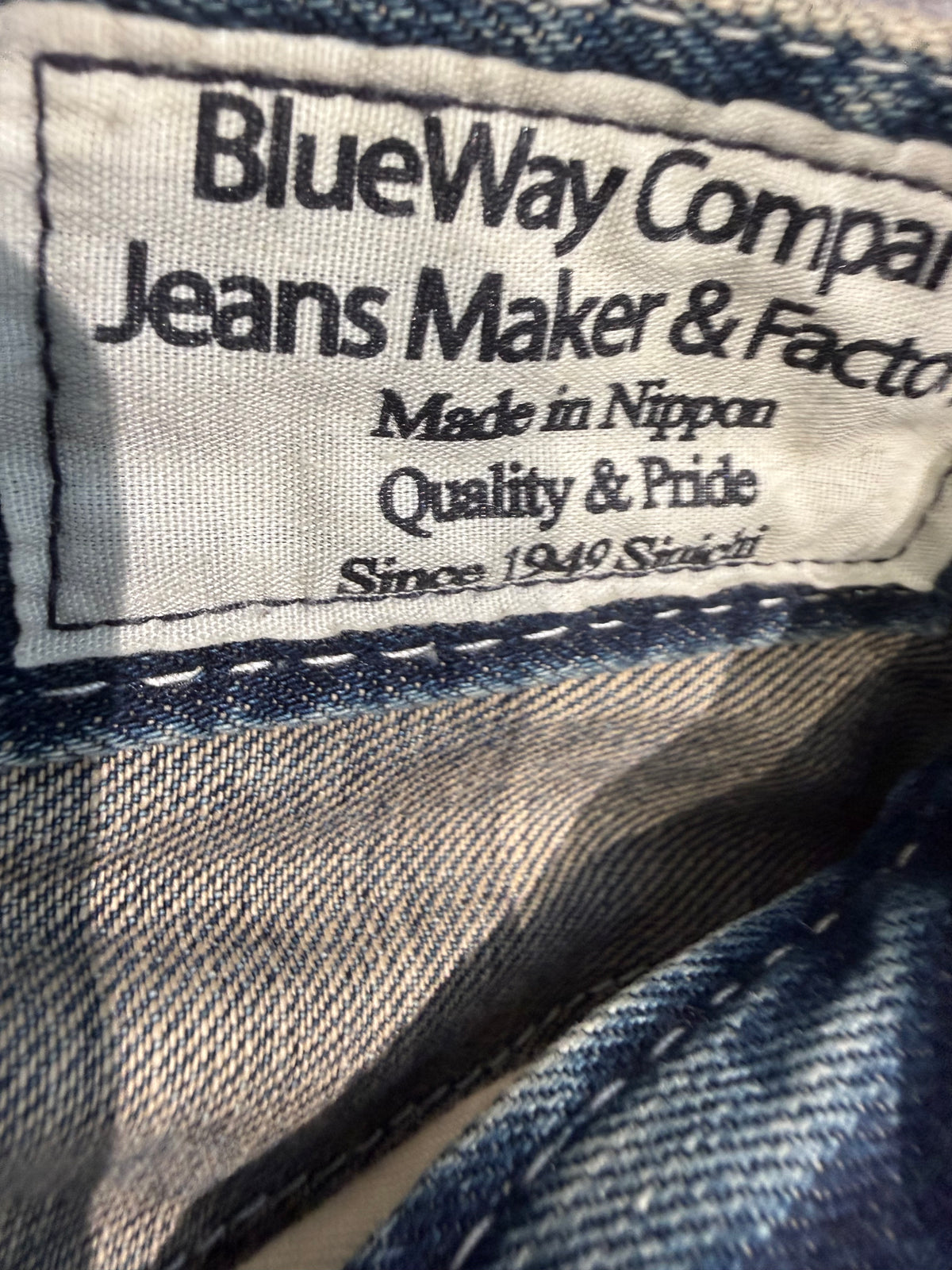 000’s Blueway Claw Jeans (30”)