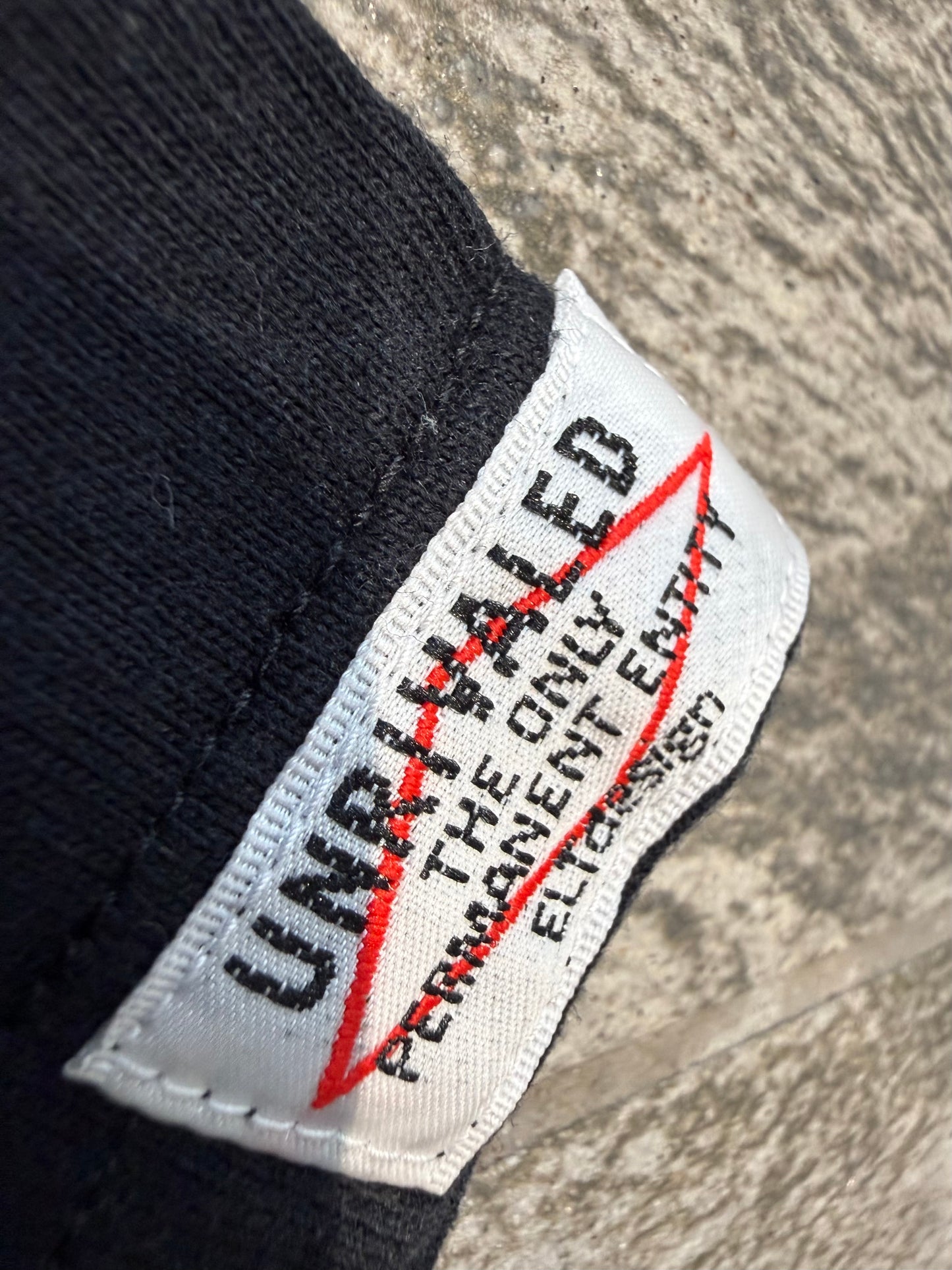 000’s Unrivaled Tee (S)