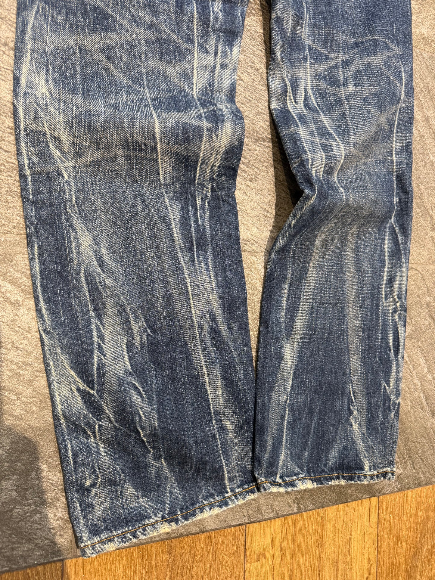 000’s Levi’s 502 Ghost Wash Jeans (31”)