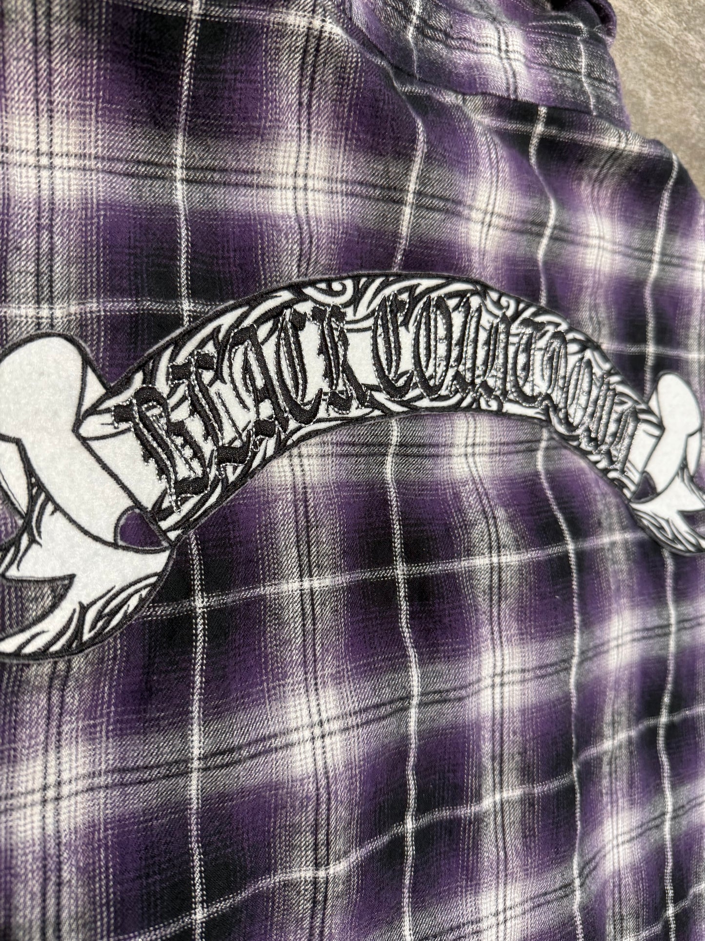 000’s Glad News Skull Flannel Shirt (S-M)