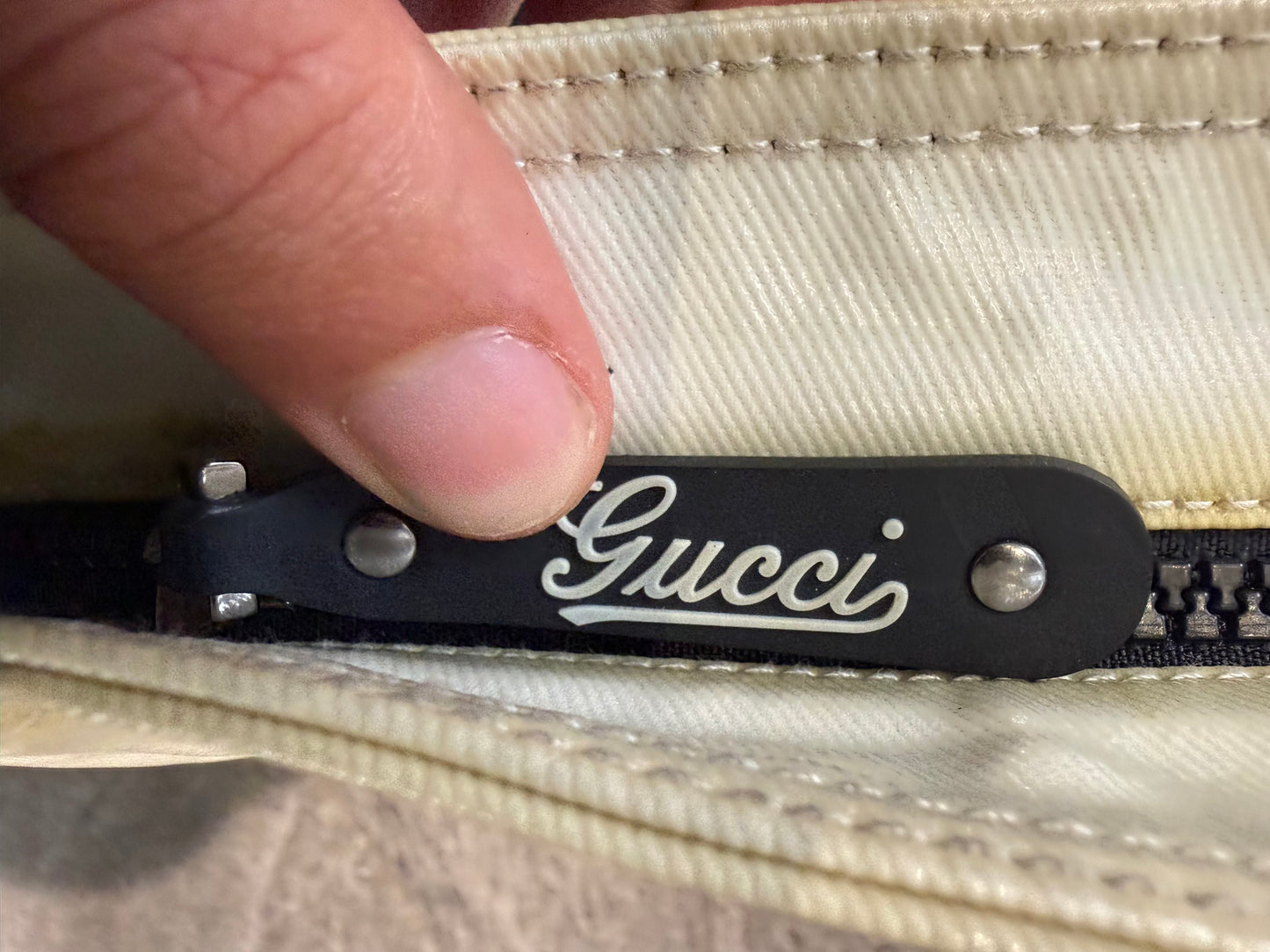 Vintage Gucci Hysteria Crest Messenger Bag