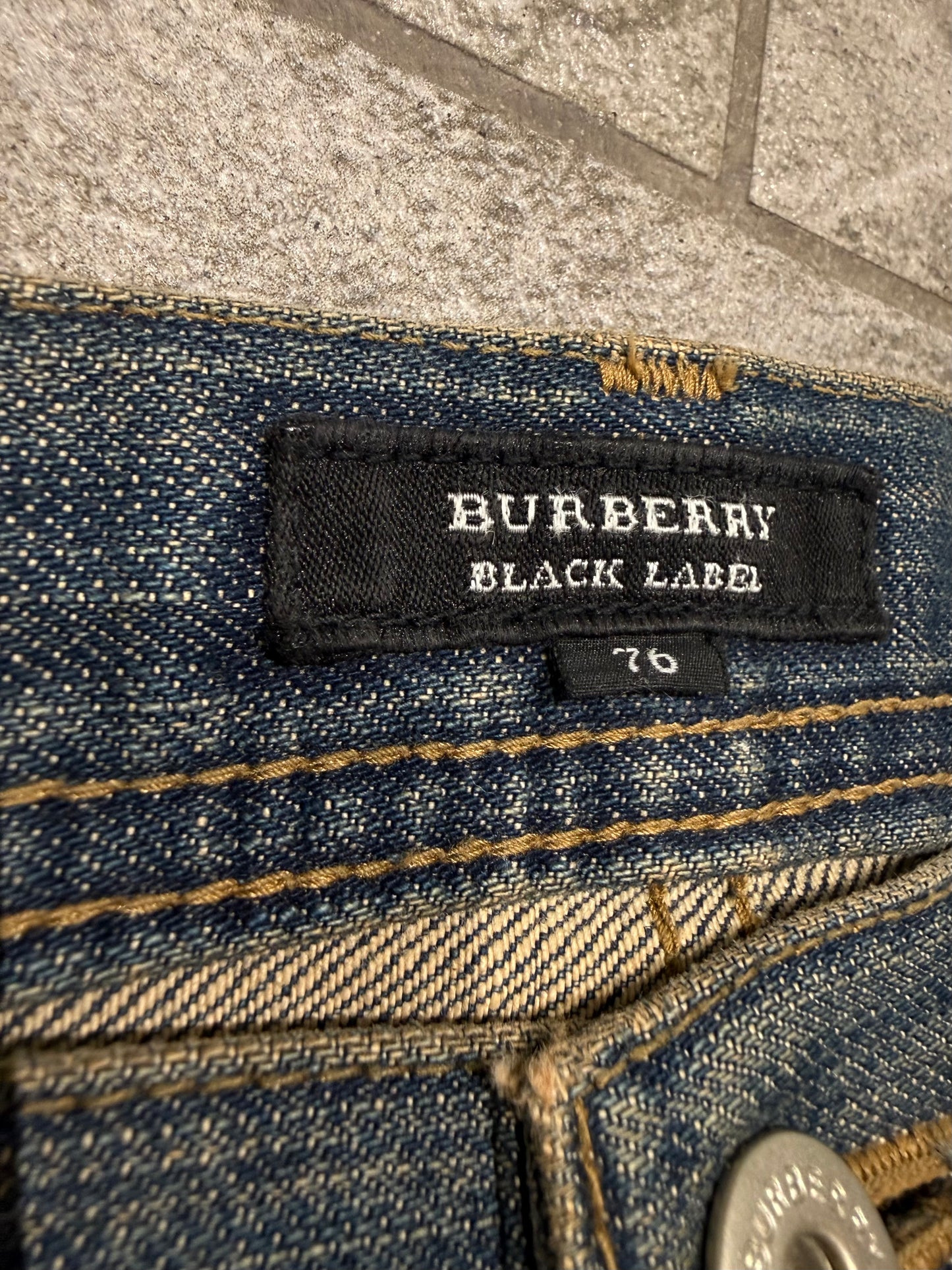 000’s Burberry Bootcut Jeans (33”)