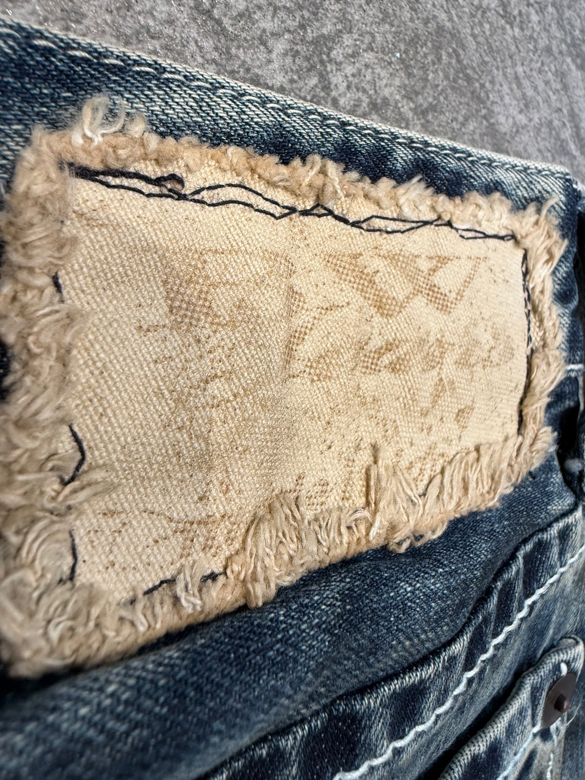 000’s Blueway Distressed Jeans (30”)