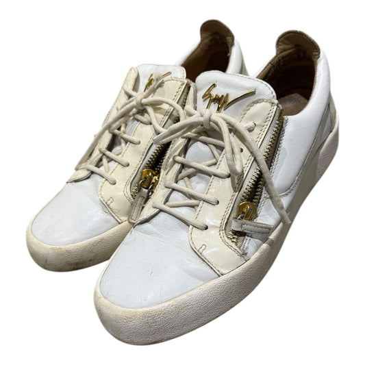 Giuseppe Low Trainers (EU 42 - UK 8)