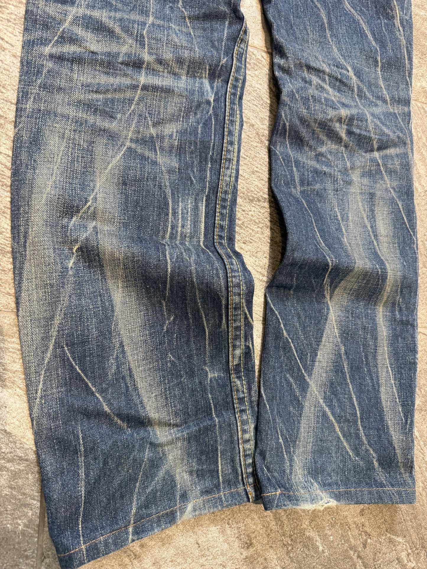 000’s Levi’s 502 Ghost Wash Jeans (29”)