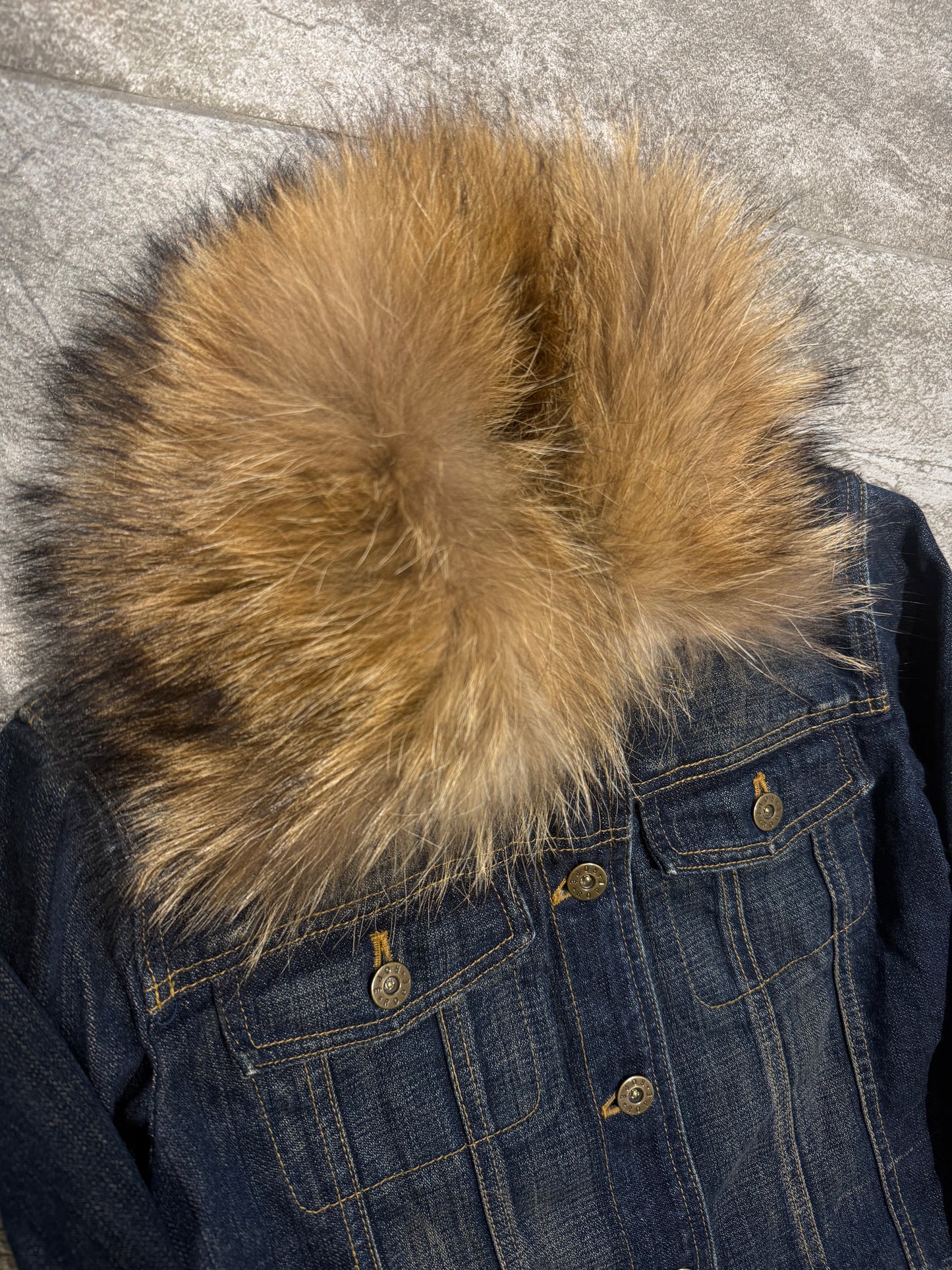 000’s Japanese Fur Collar Denim Jacket (XS)