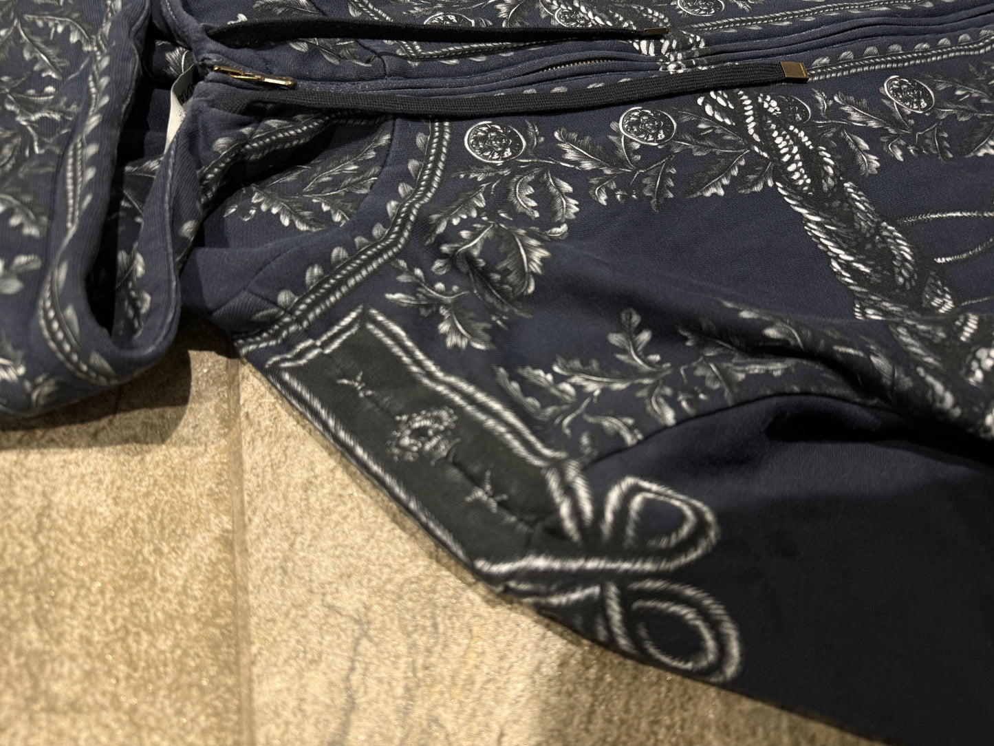 Dolce & Gabbana Hoodie (M-L)
