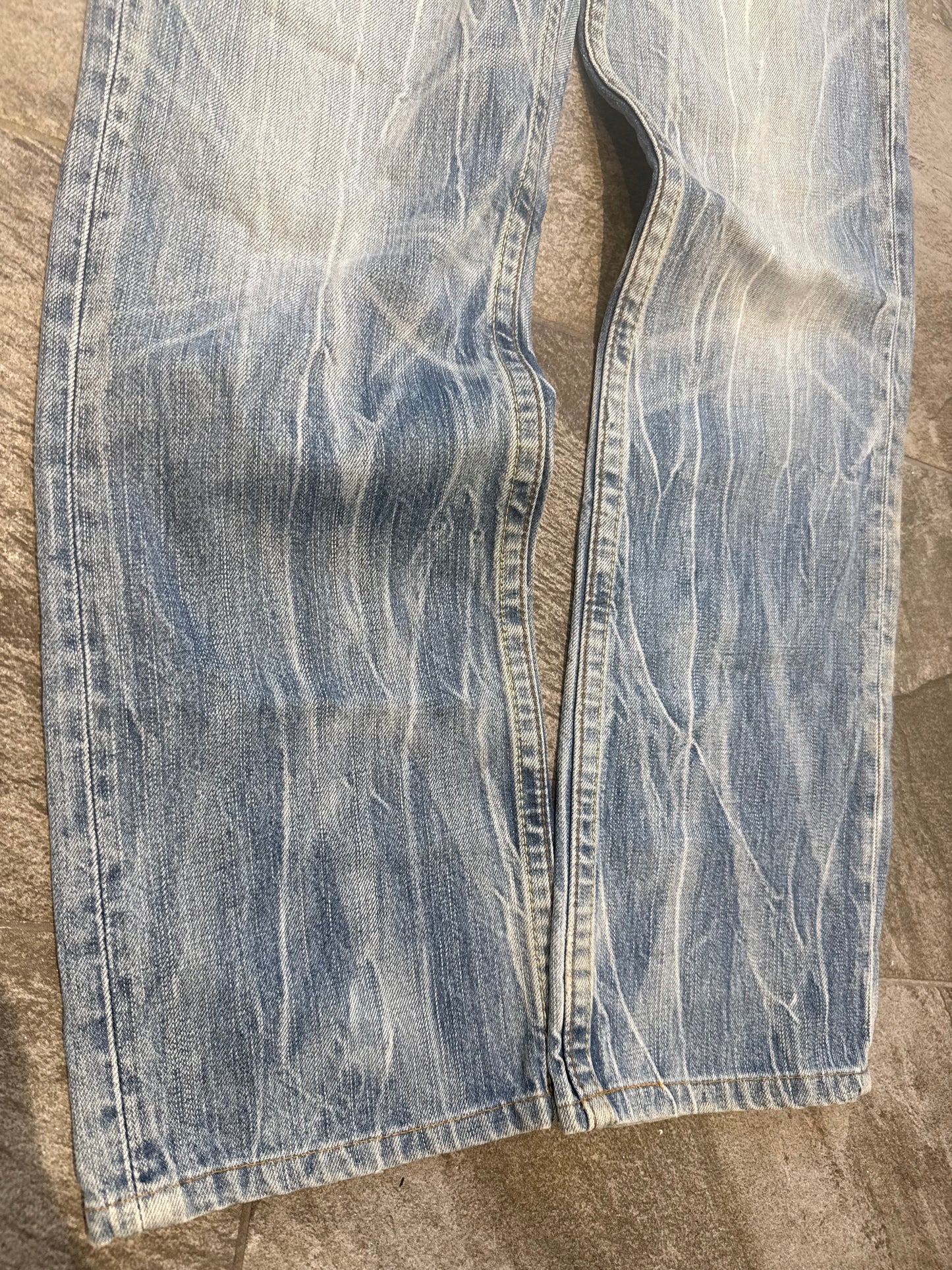 000’s Levi’s 502 Ghost Wash Jeans (30”)