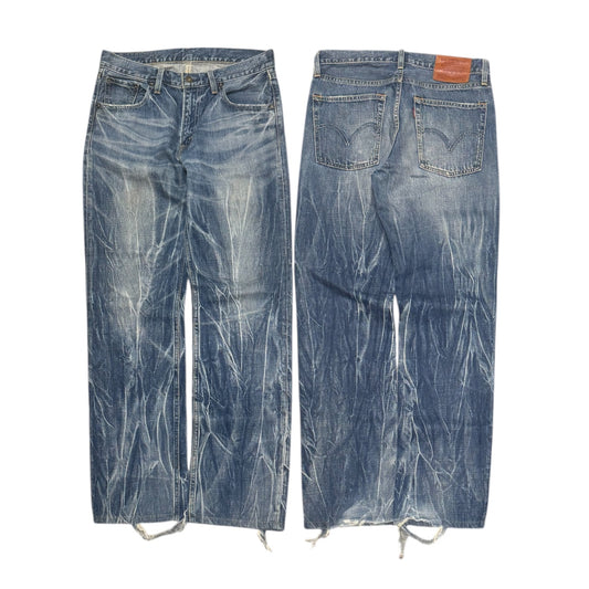 000’s Japanese Levi’s 502s (31”)