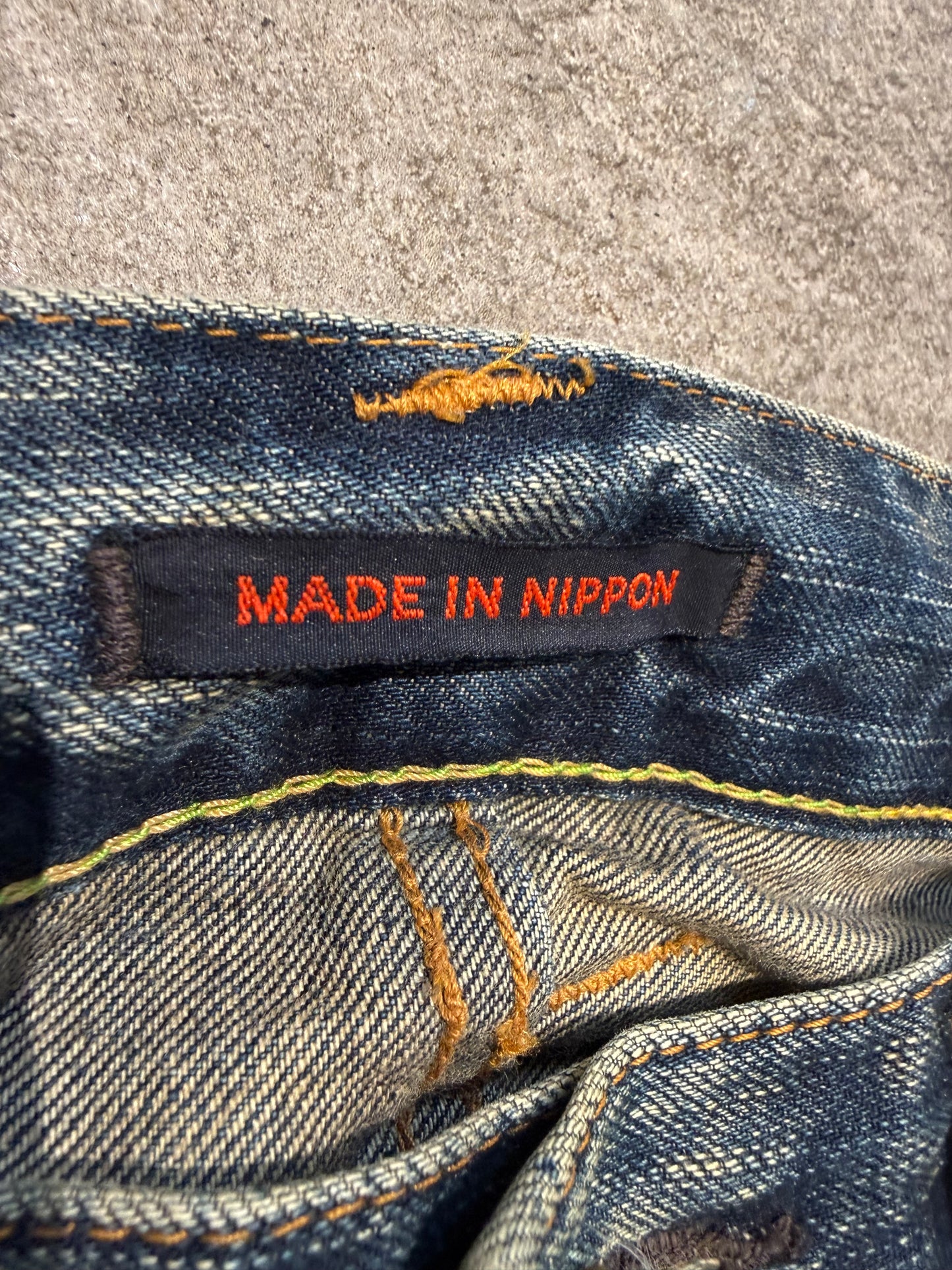 000’s Blue Way Distressed Bootcut Jeans (31”)