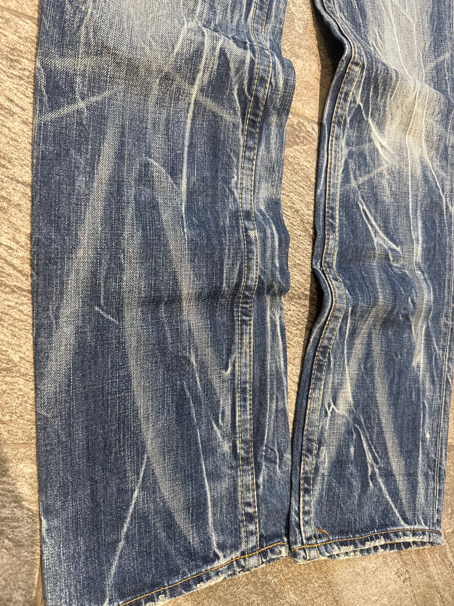 000’s Levi’s 502 Ghost Wash Jeans (29”)