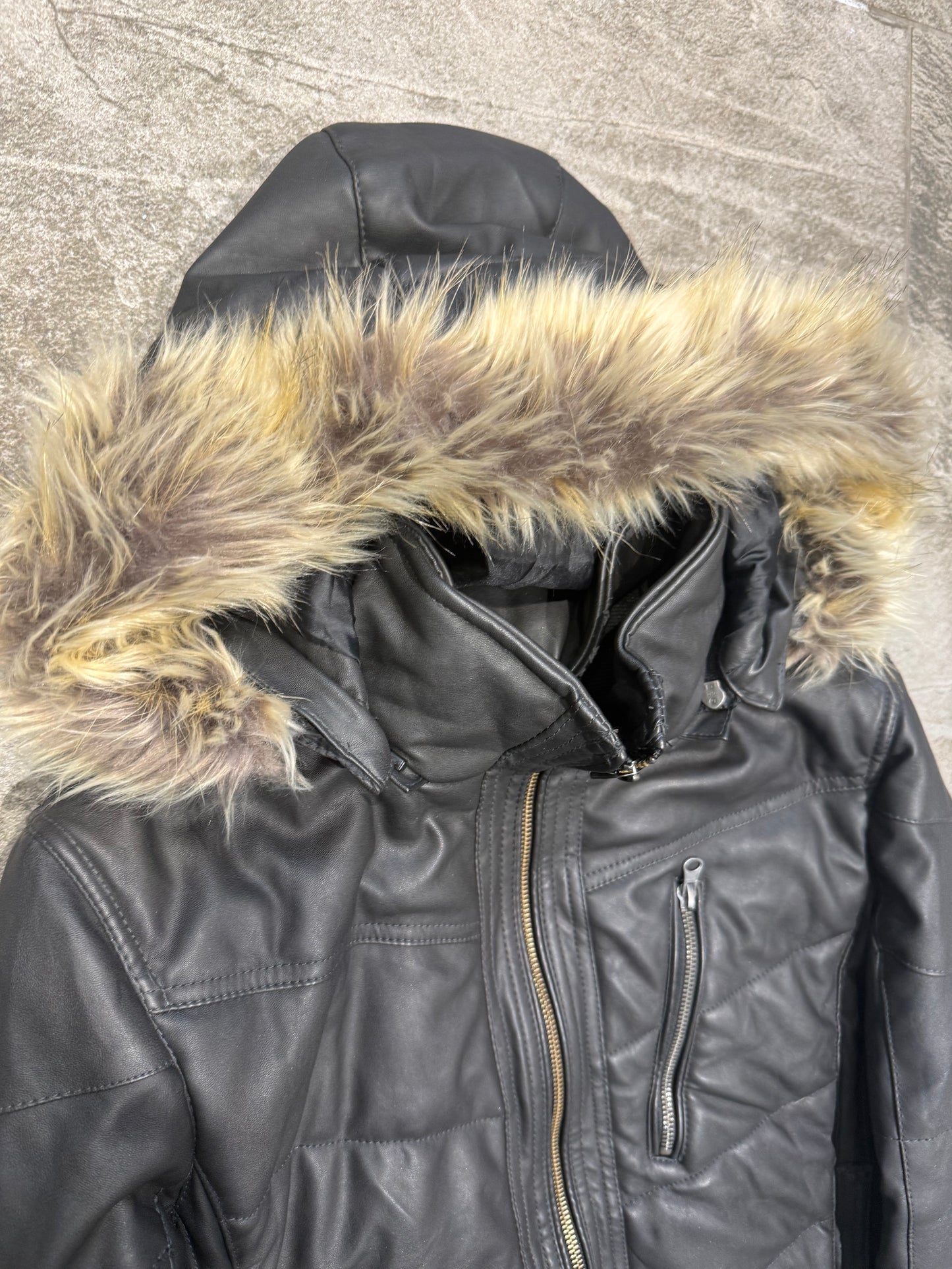000’s Takaiq Leather Fur Puffer (M)