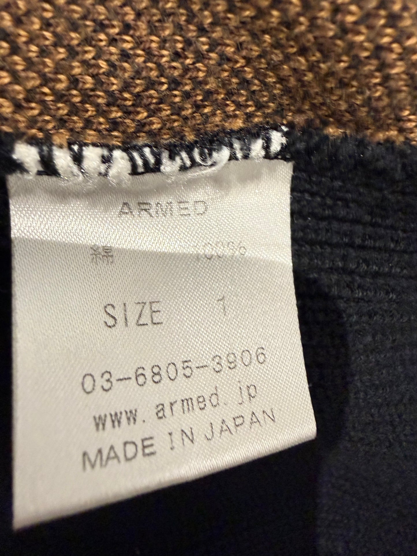 000’s Armed Zip Up Hoodie (XS)