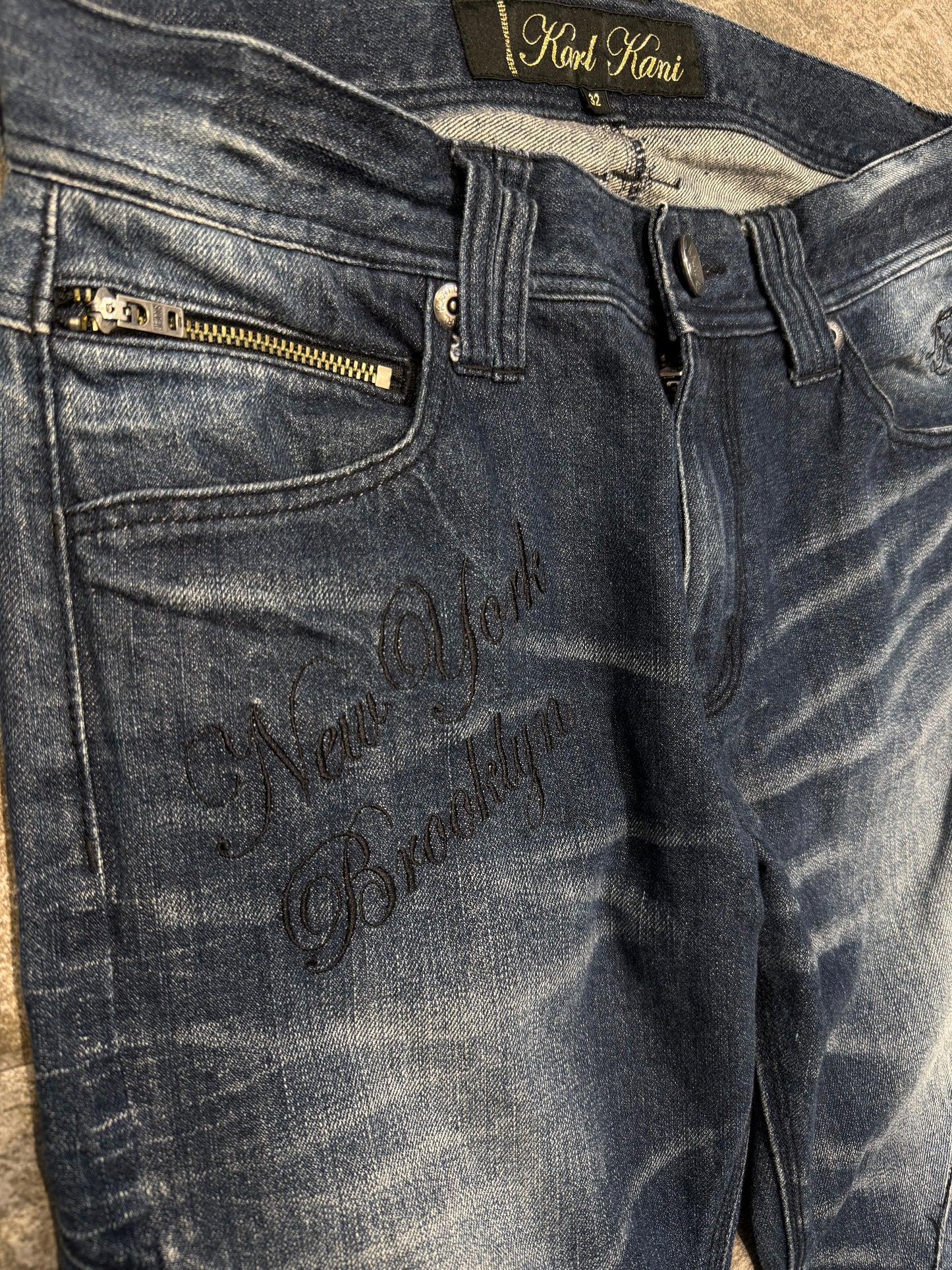 000’s Karl Kani Embroidered Bootcut Jeans (32”)