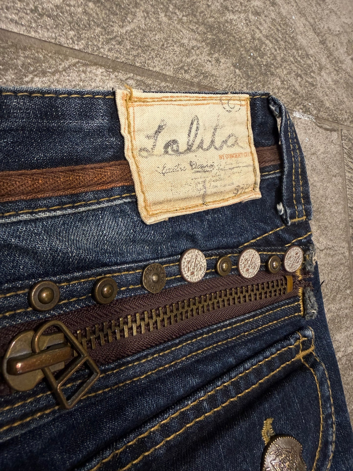 000’s Lolita Washed Bootcut Jeans (30”)