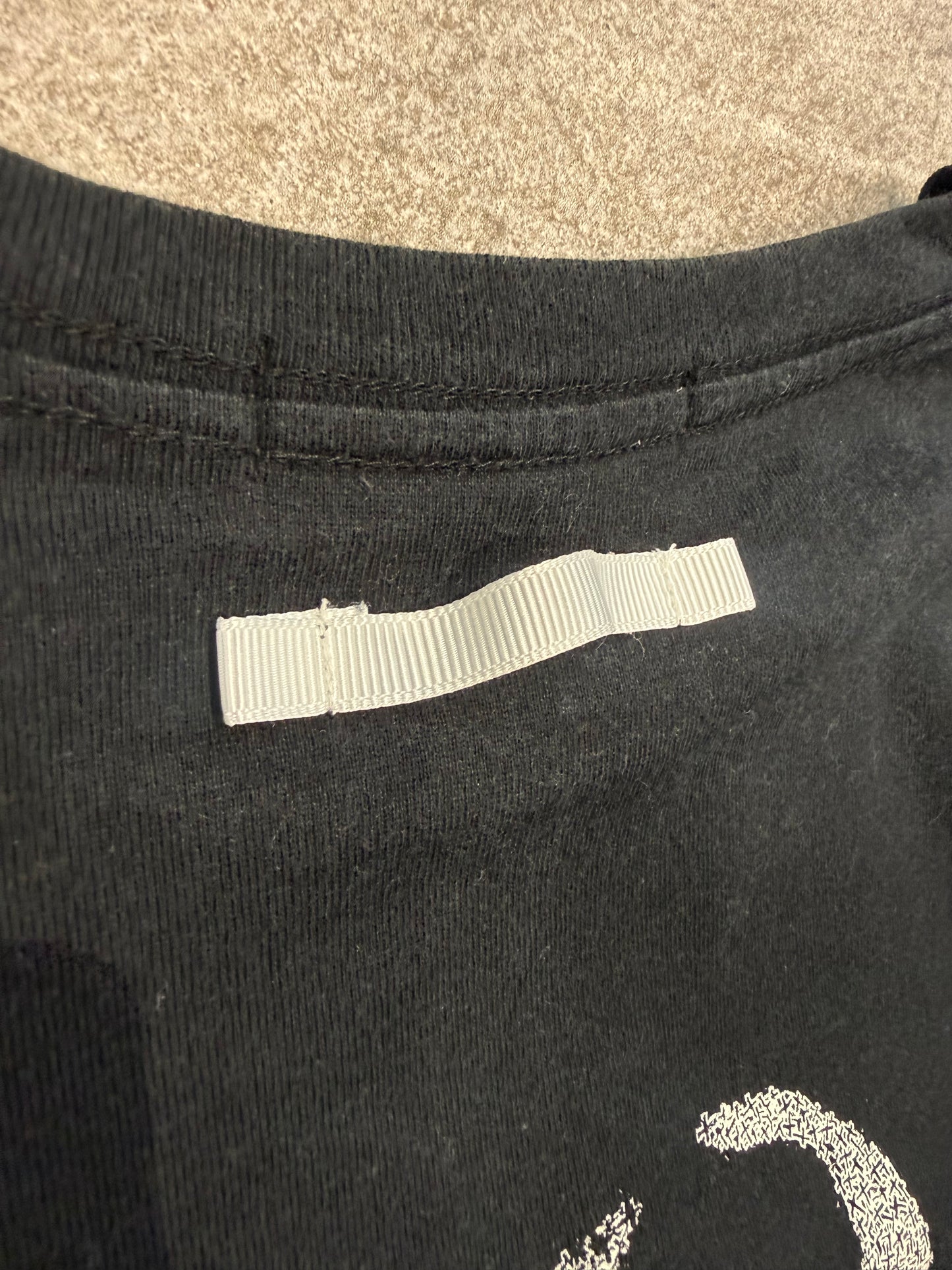 000’s Unrivaled Skull and Cross Pocket Tee (S)