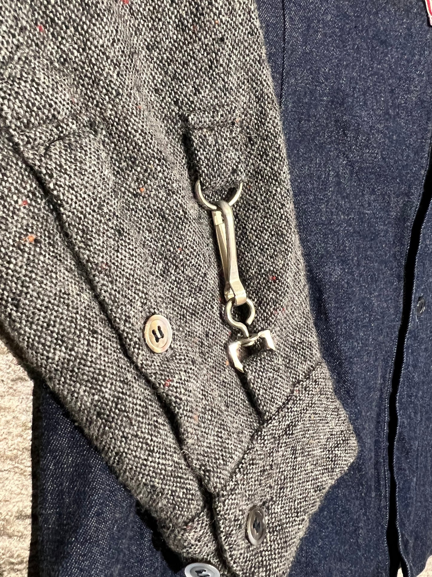 000’s Armed Skull Shirt (M)