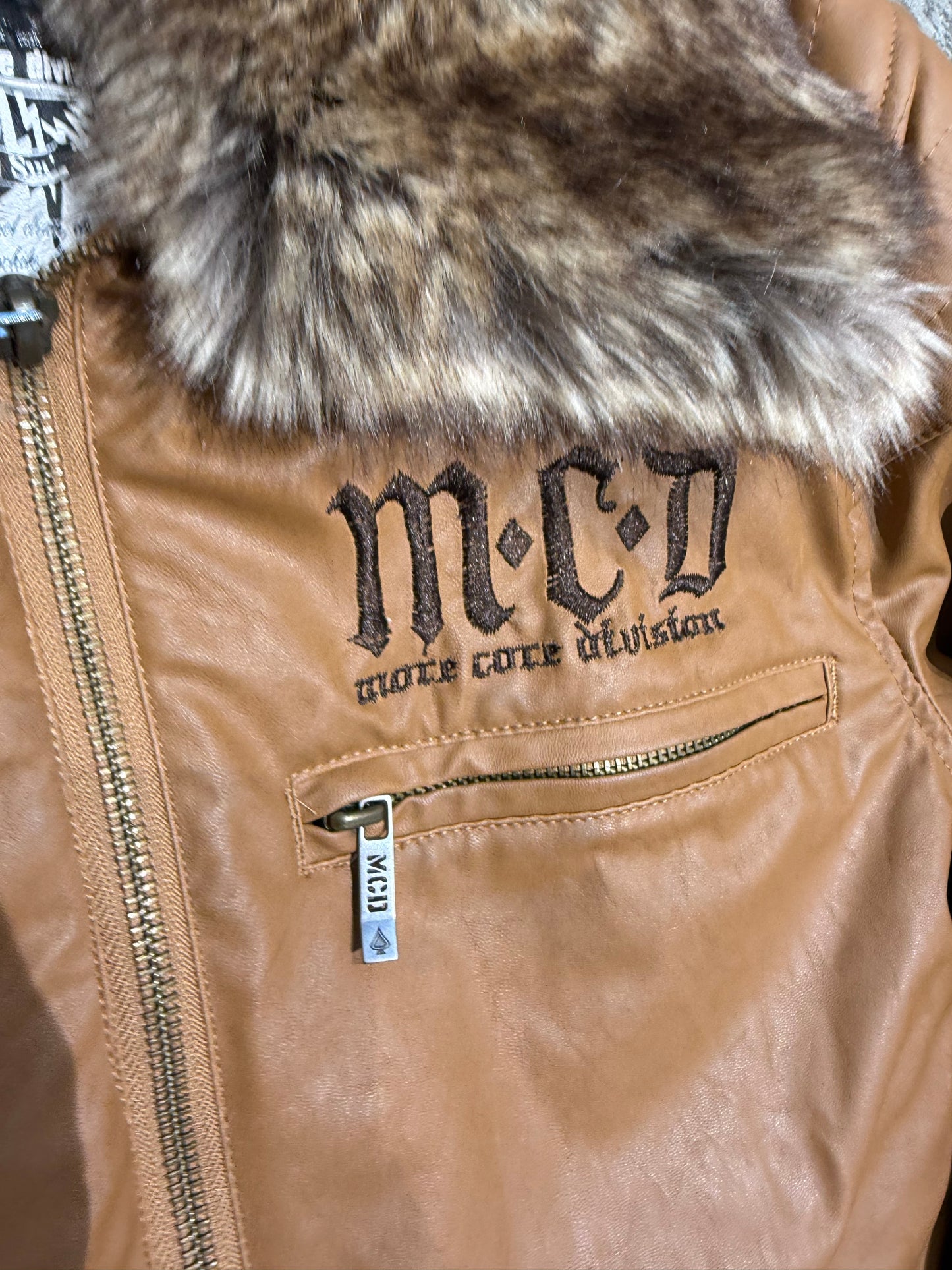 000’s MCD Fur Collar Leather Jacket (S-M)