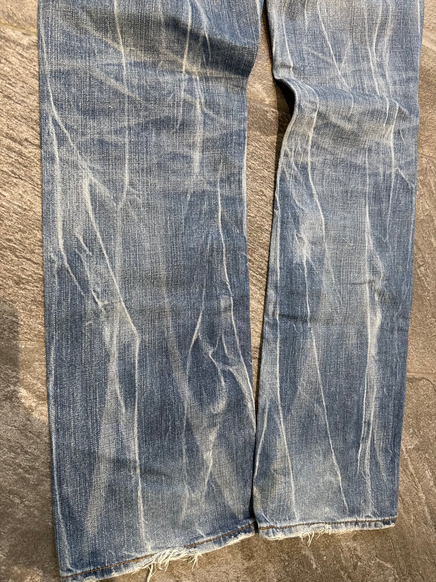 000’s Levi’s 502 Ghostwash Jeans (30”)