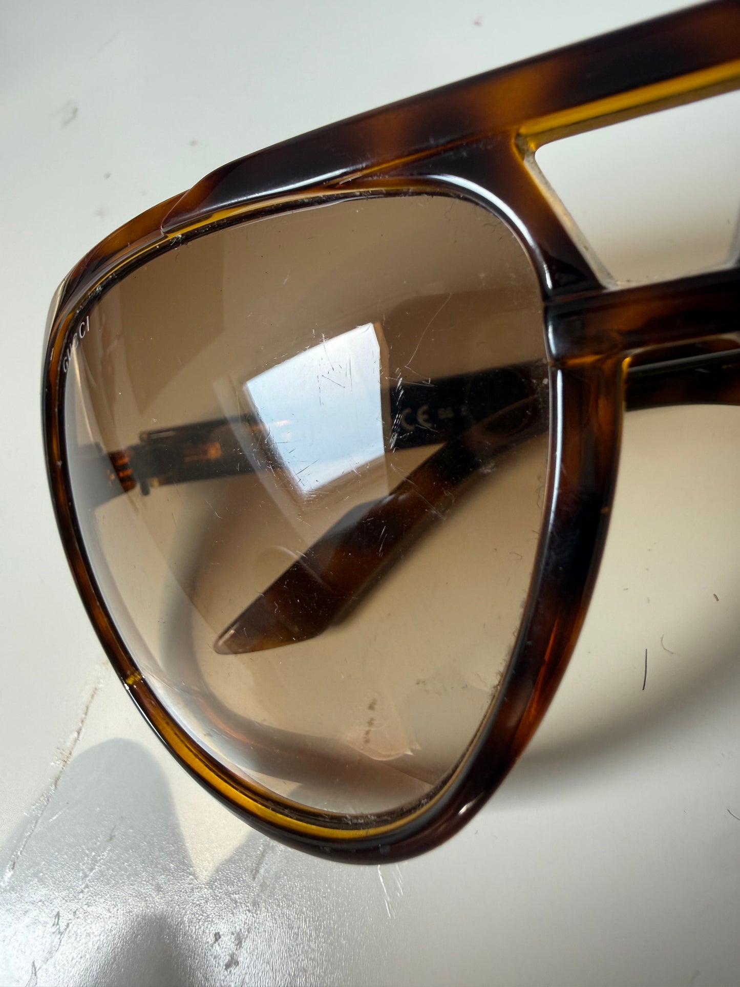 000’s Gucci Aviator Sunglasses