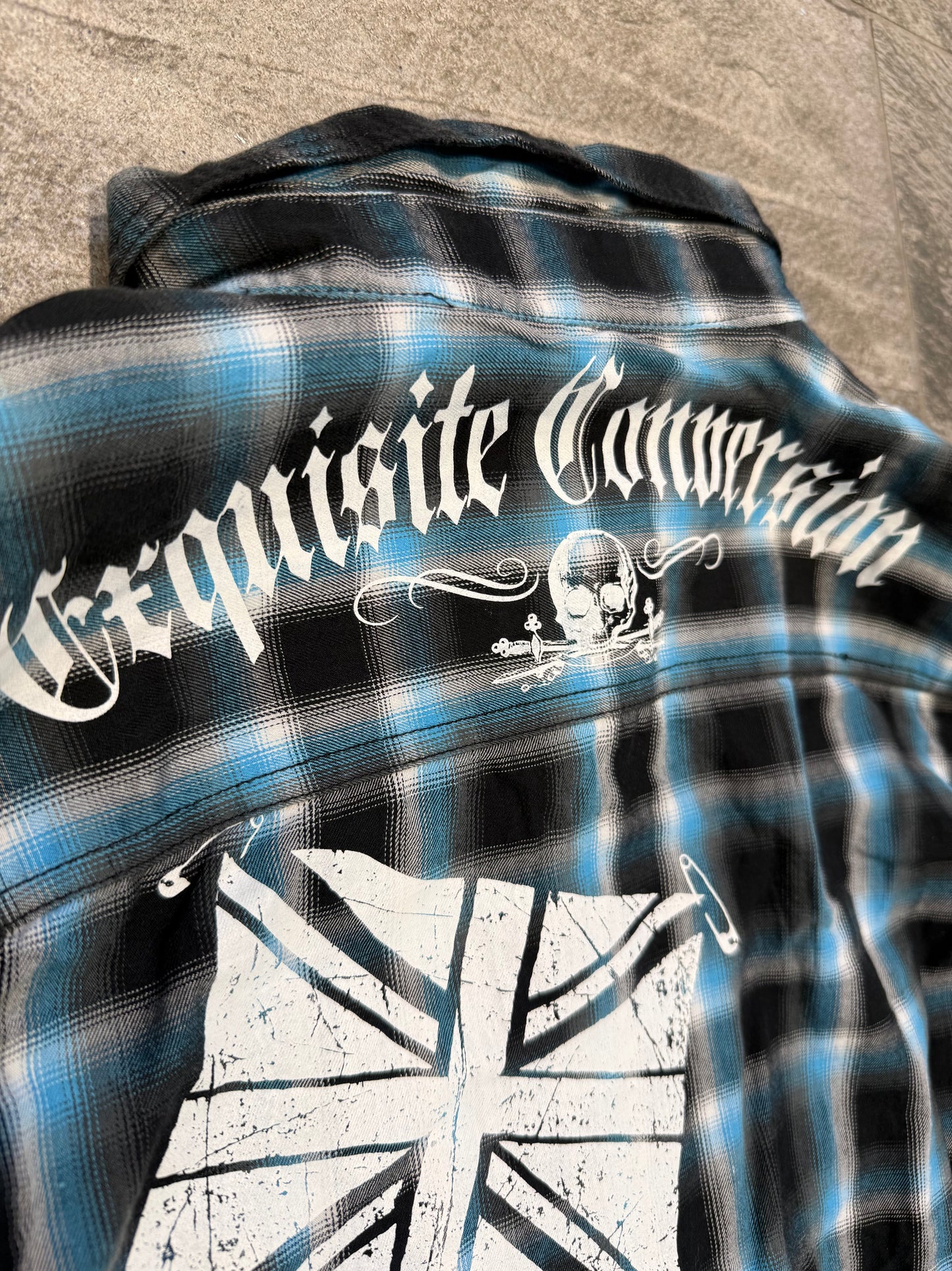 000’s Dadaist Plaid Flannel (M)