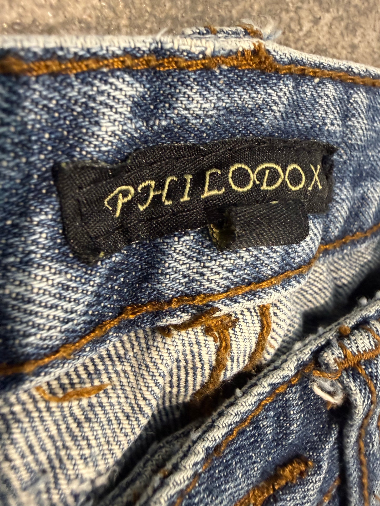 000’s Philodox Whiskered Jeans (30”)