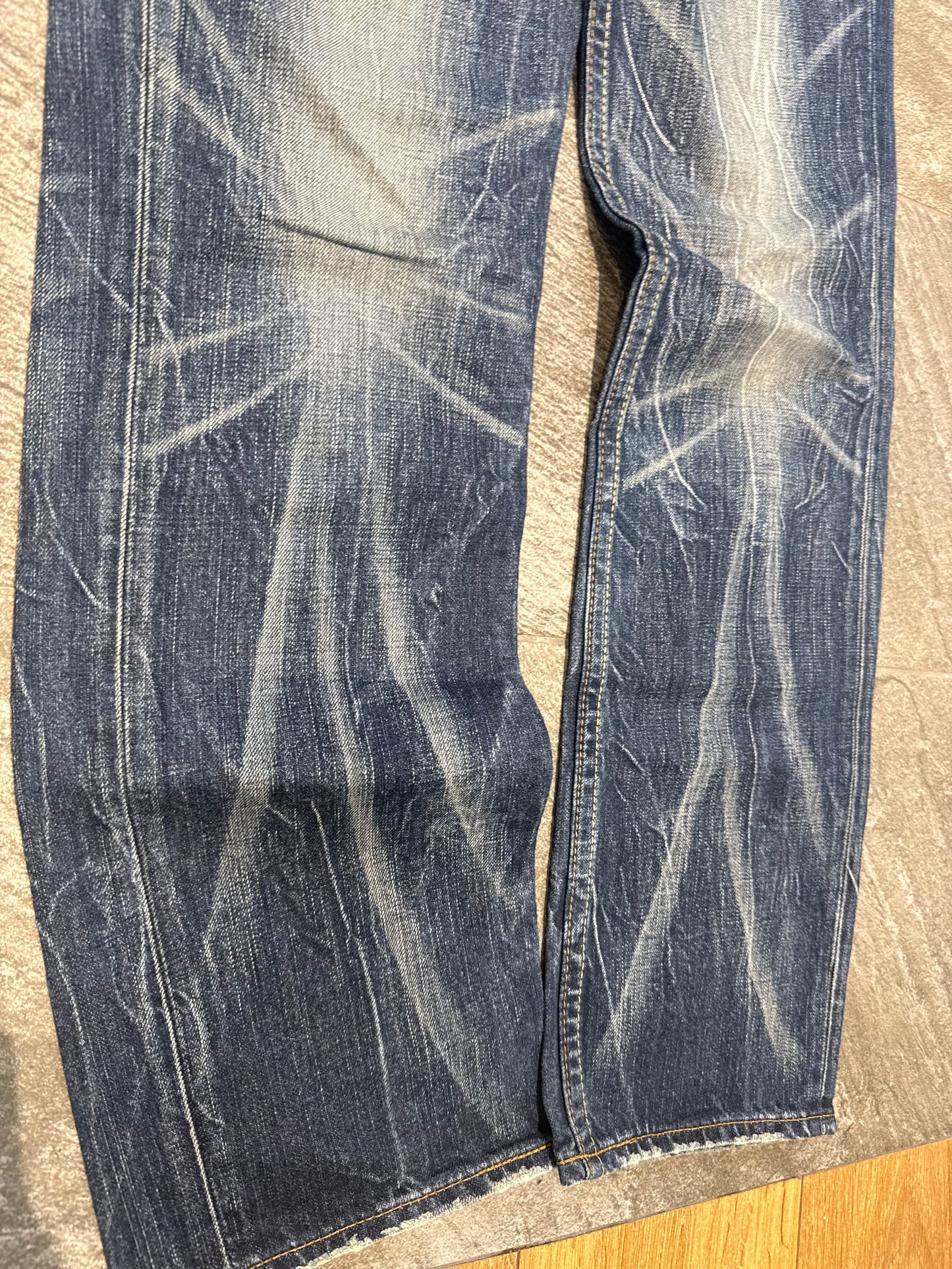 000’s Levi’s 502 Ghost Wash Jeans (30”)