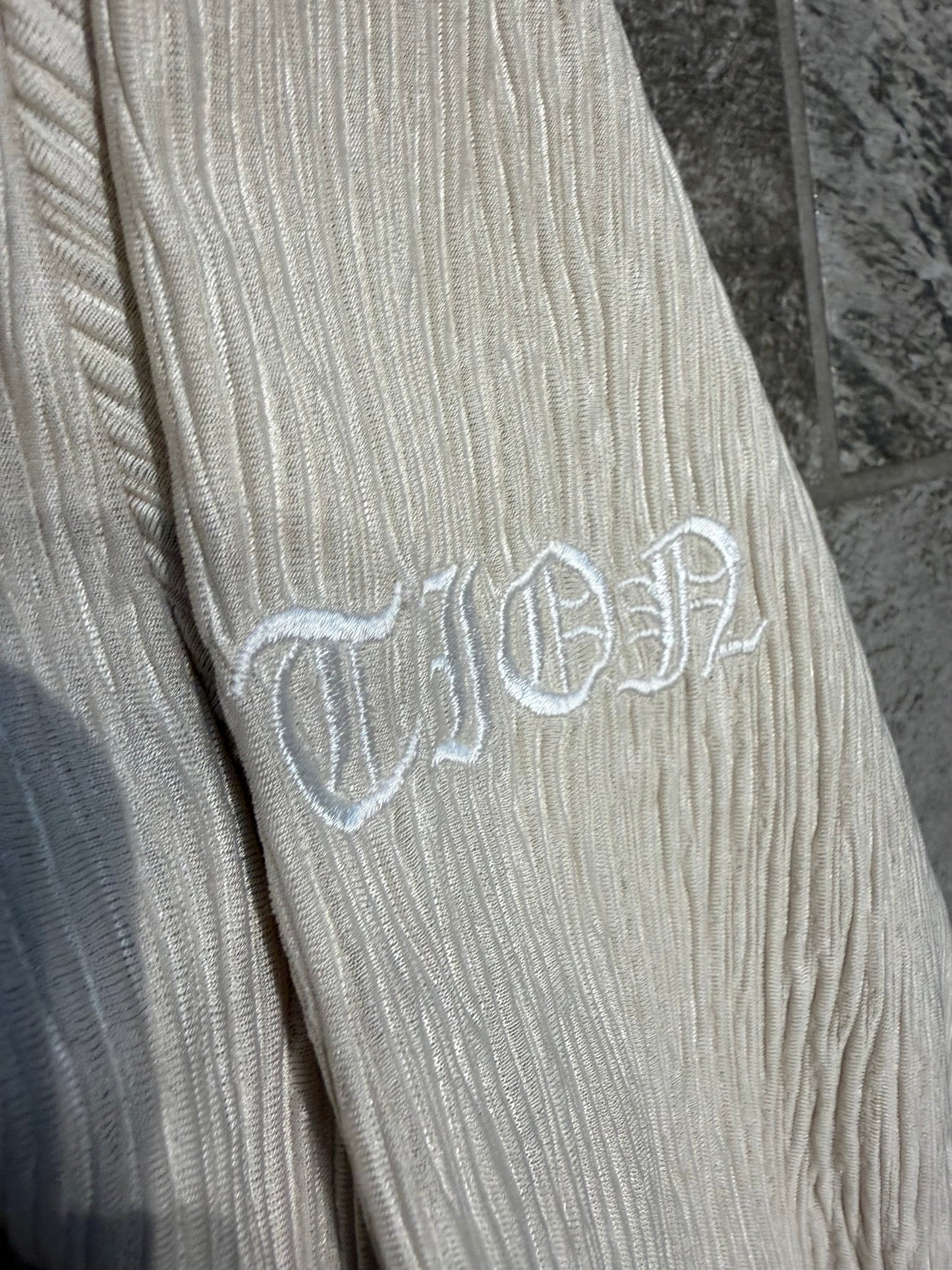 000’s Be Ambition Longsleeve (L)