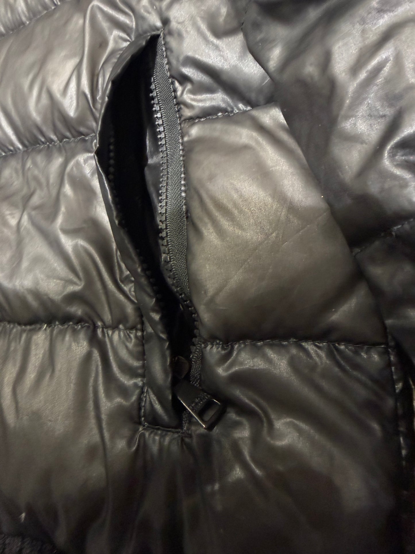 000’s Dolce & Gabbana Puffer (L-XL)