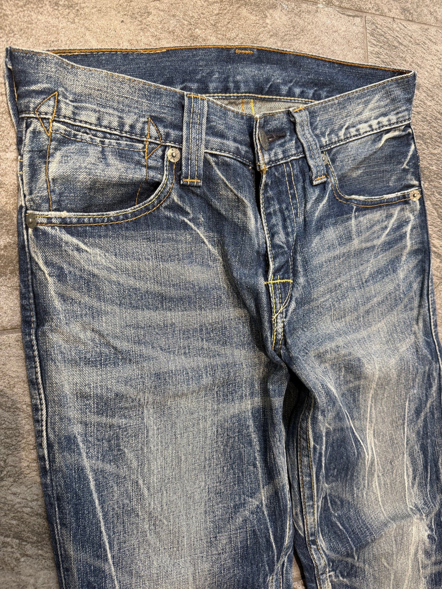 000’s Levi’s 502 Ghost Wash Jeans (31”)