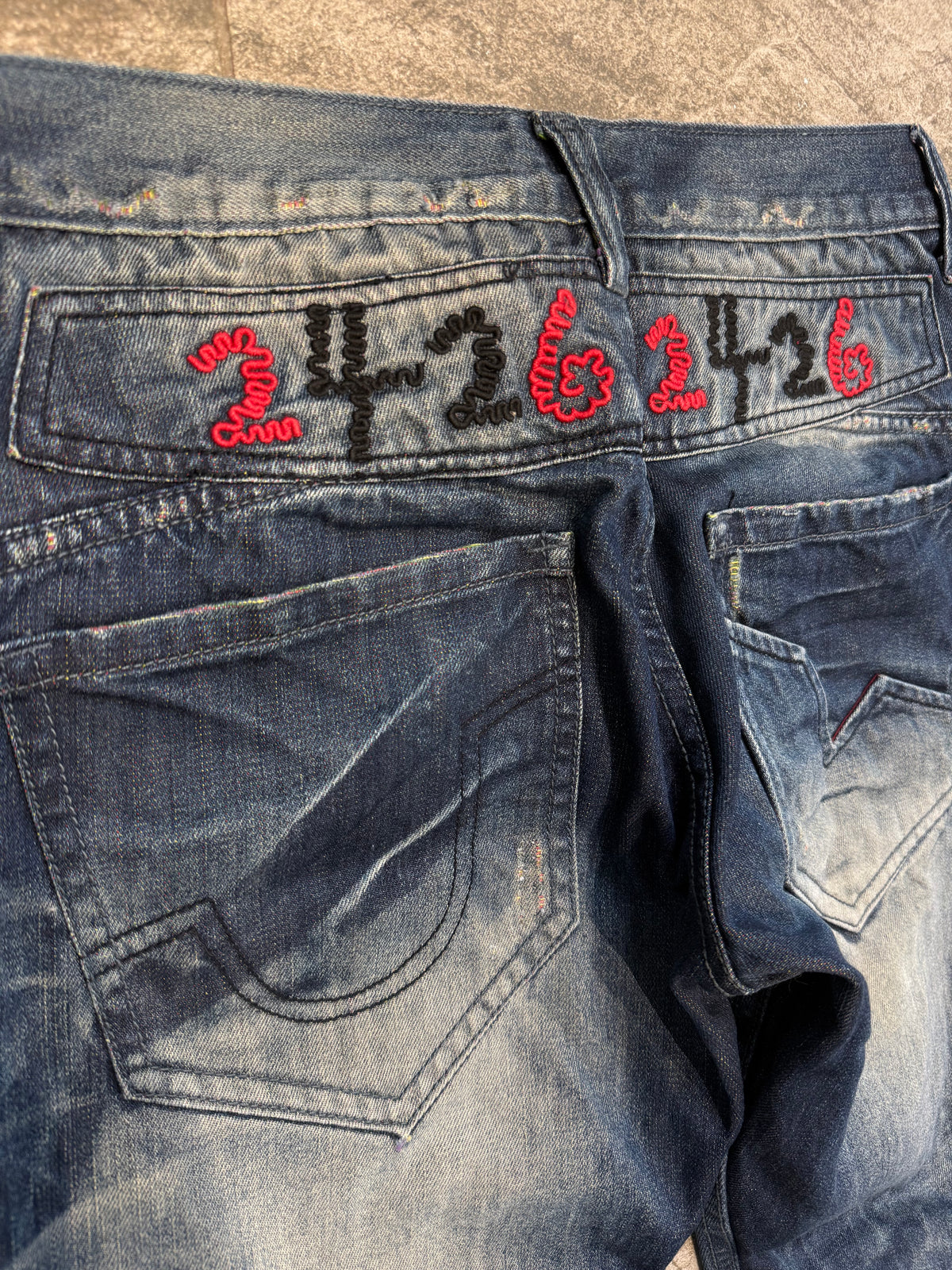 000’s 2426 Razor Jeans (30”)