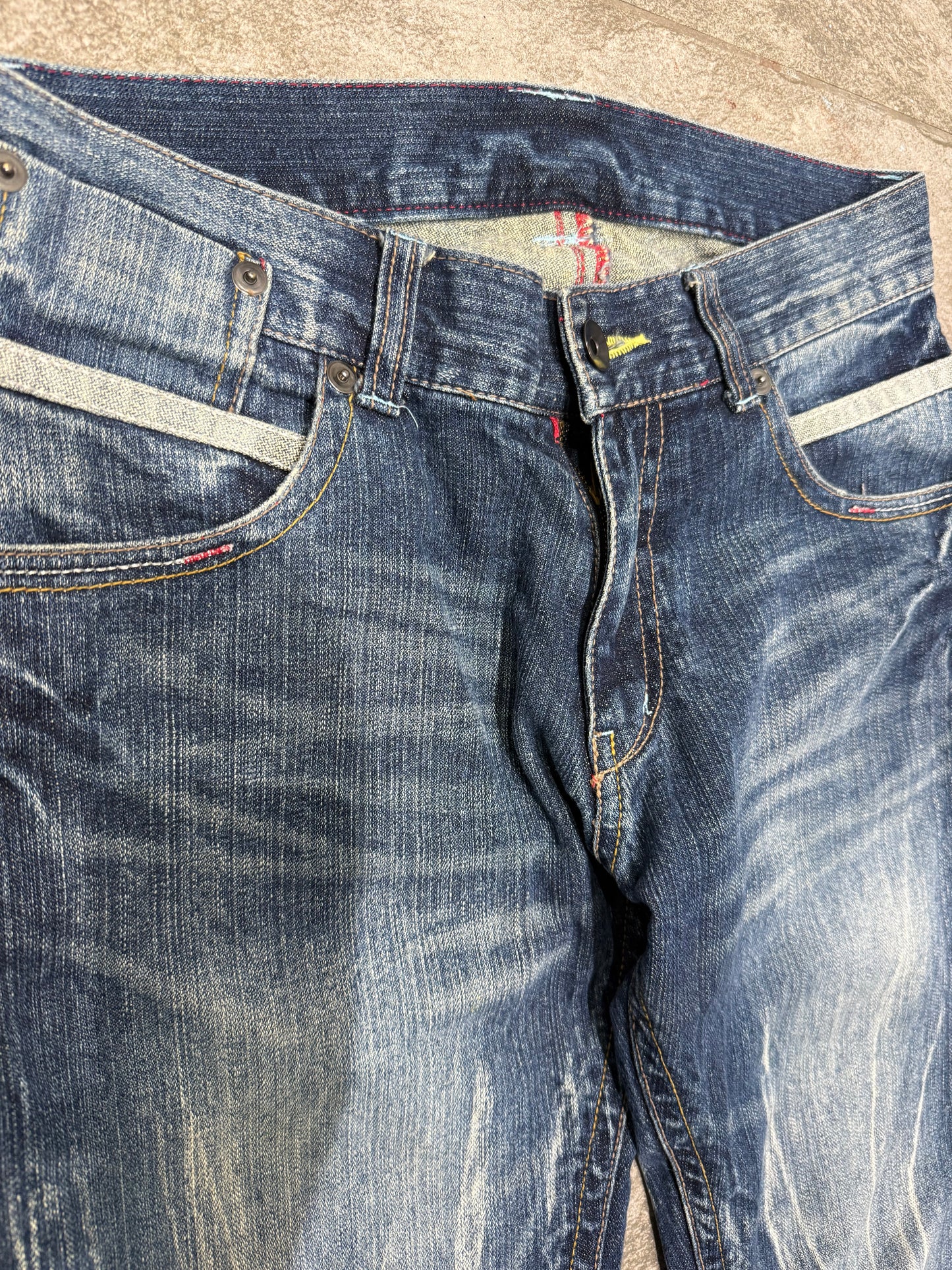 000’s Japanese Bootcut Jeans (33”)