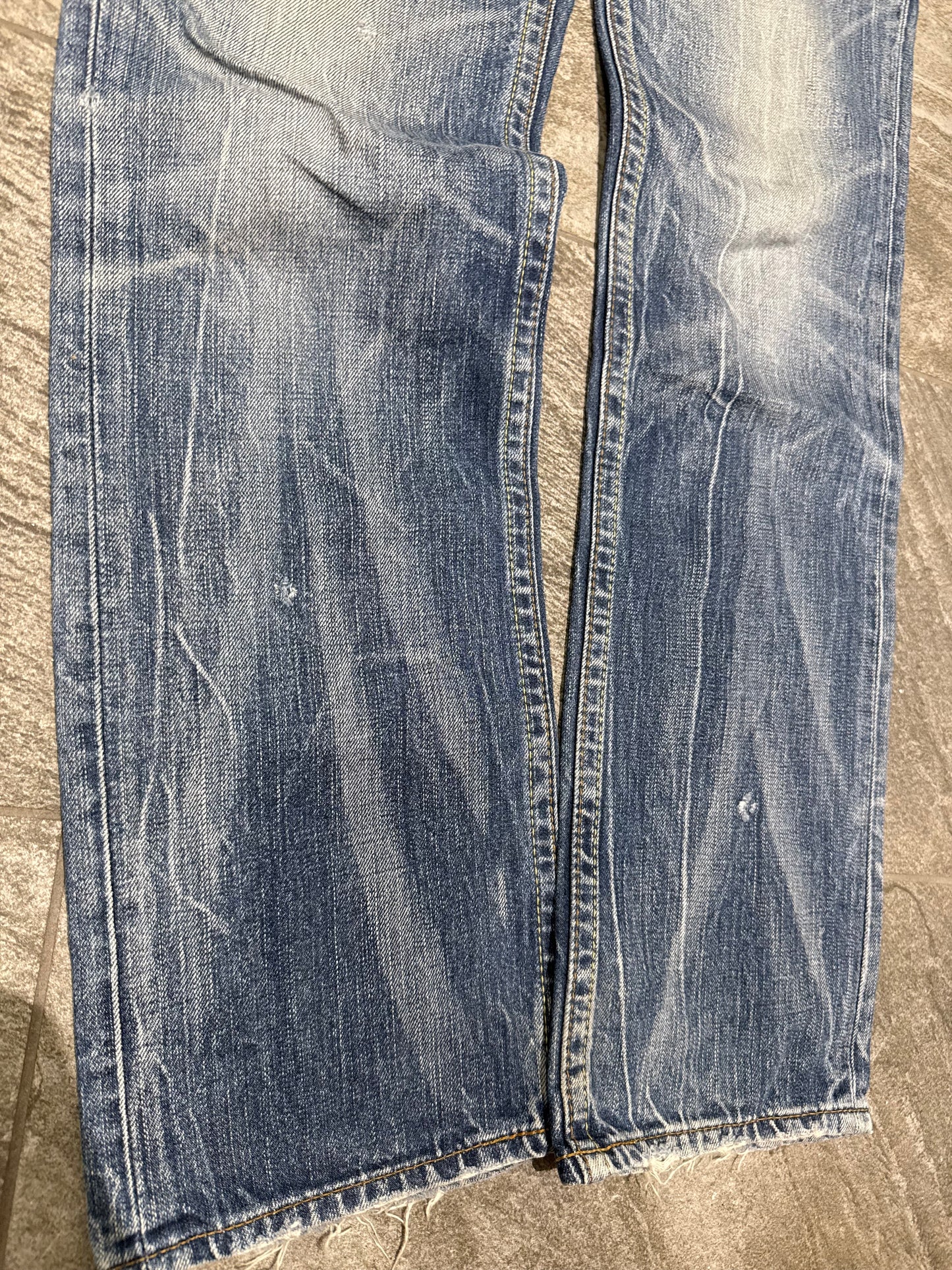 000’s Levi’s 502 Ghostwash Jeans (30”)
