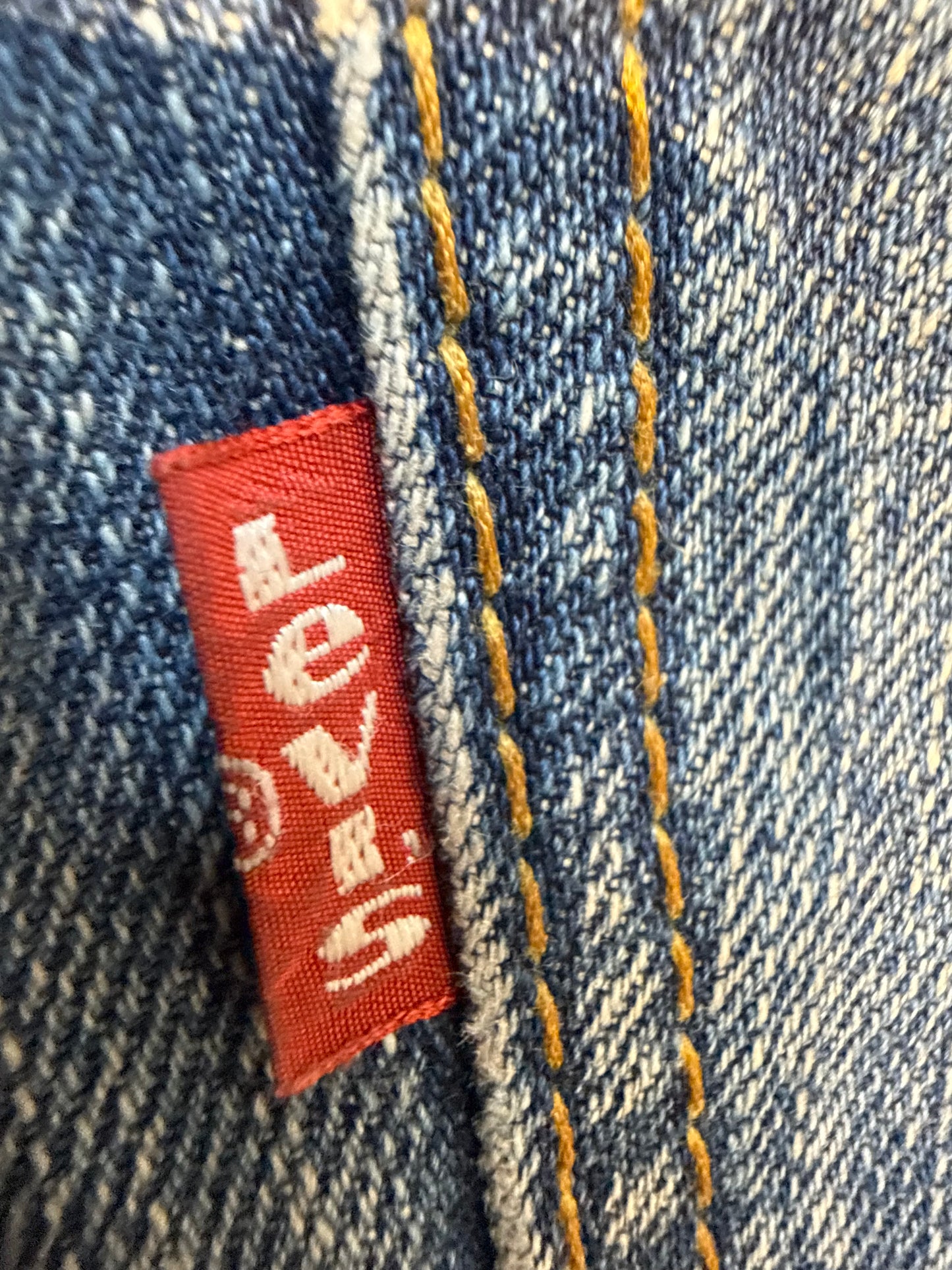 000’s Levi’s 502 Ghost Wash Jeans (29”)
