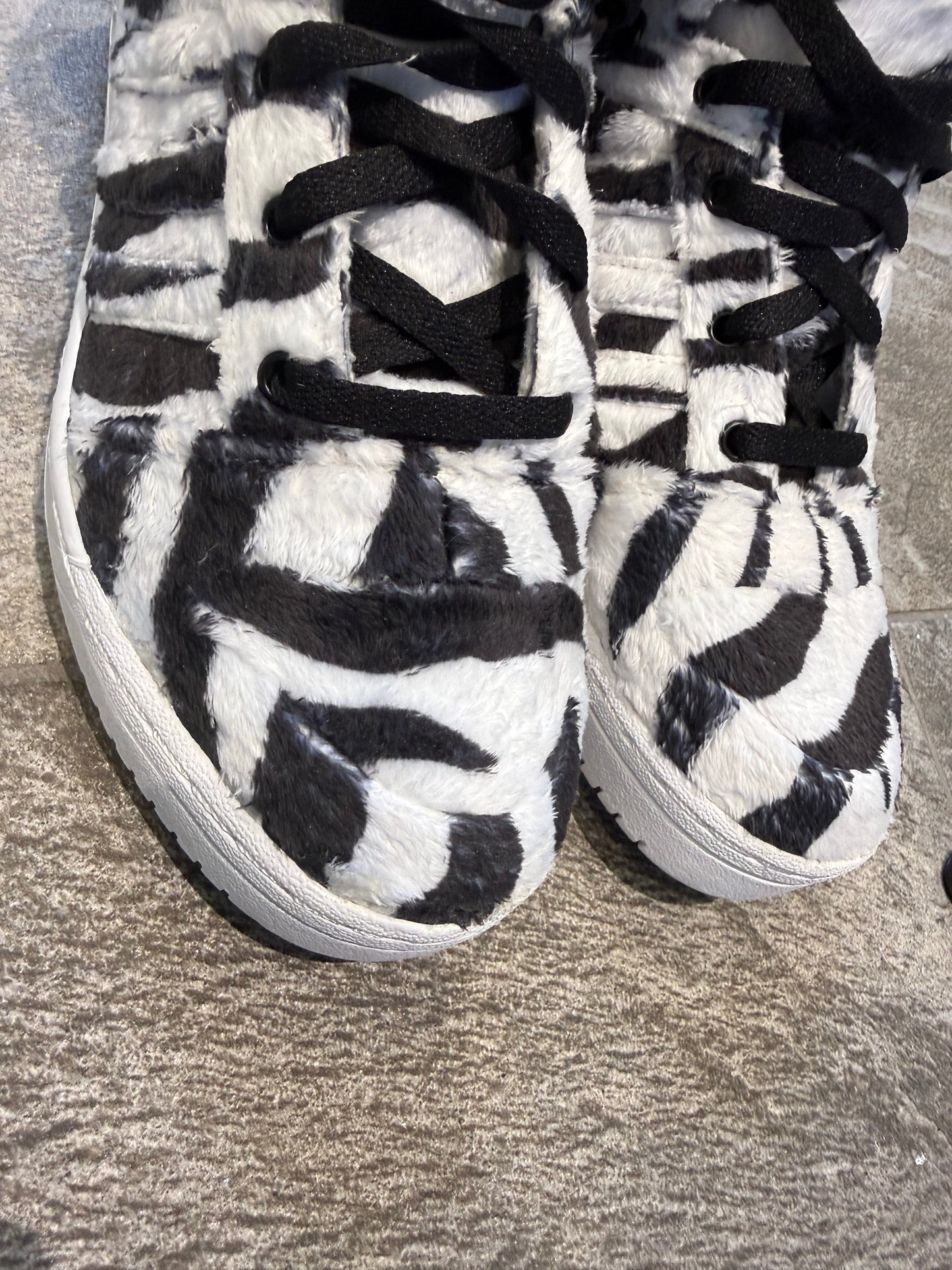 Jeremy Scott x Adidas Zebra High Tops (UK 8 - EU 42)