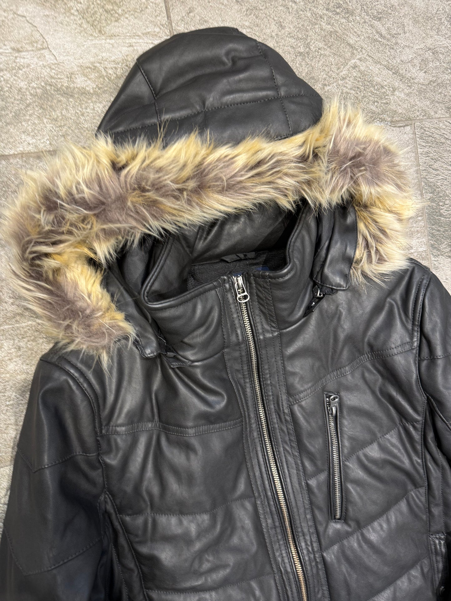 000’s Takaiq Leather Fur Puffer (M)
