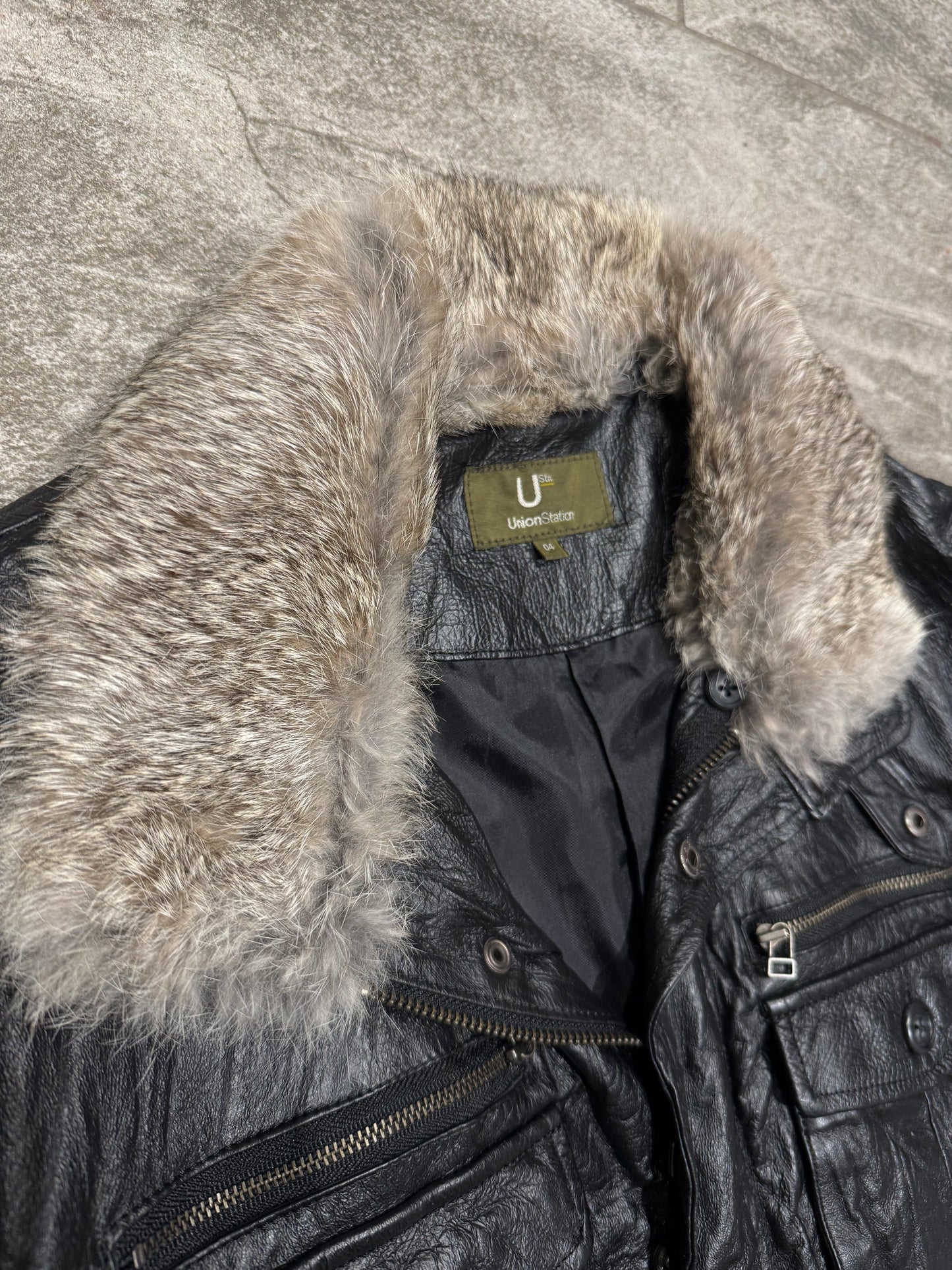 000’s Fur Collar Leather Jacket (M)