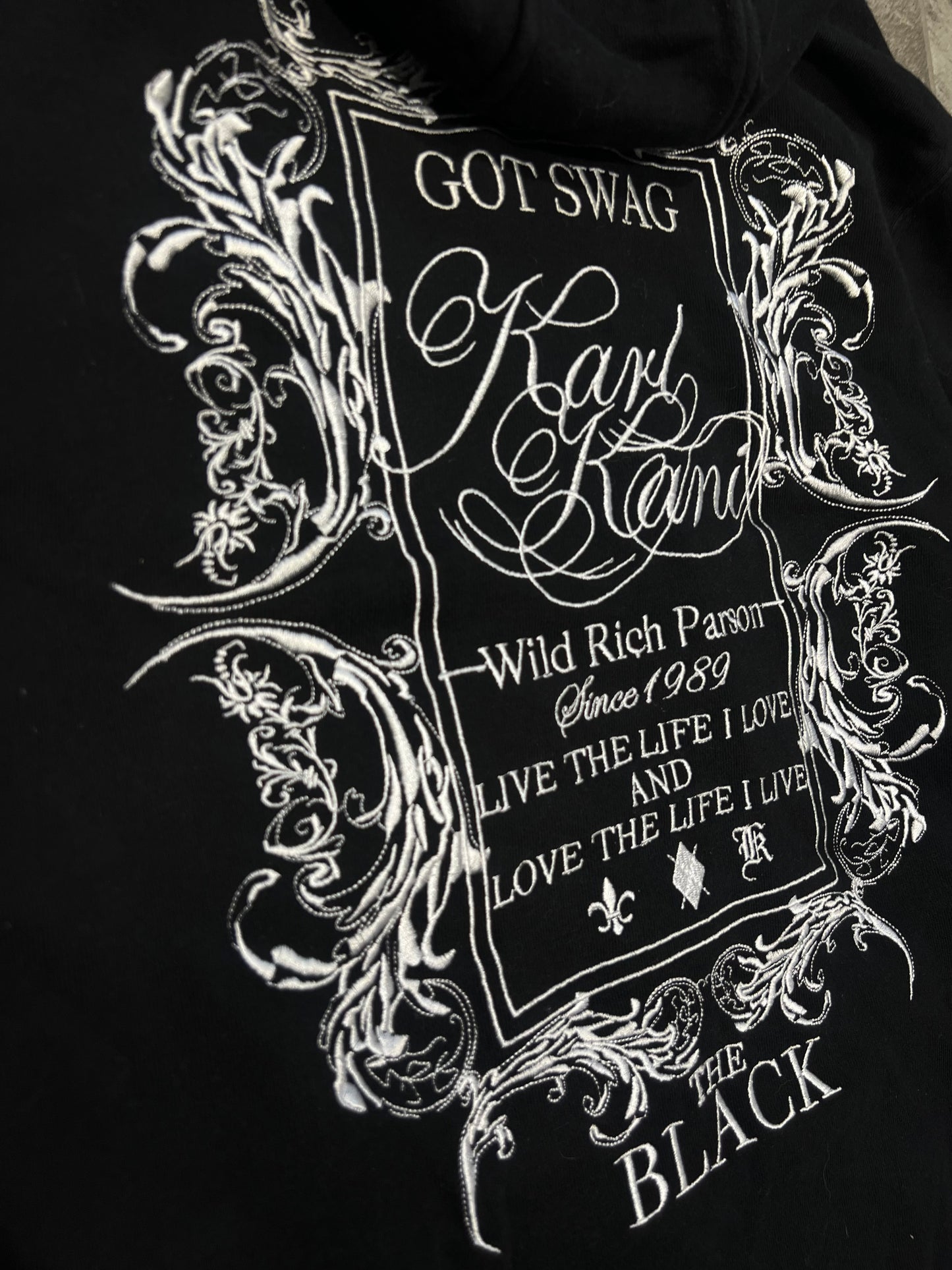 000’s Karl Kani Full Hoodie (M-L)