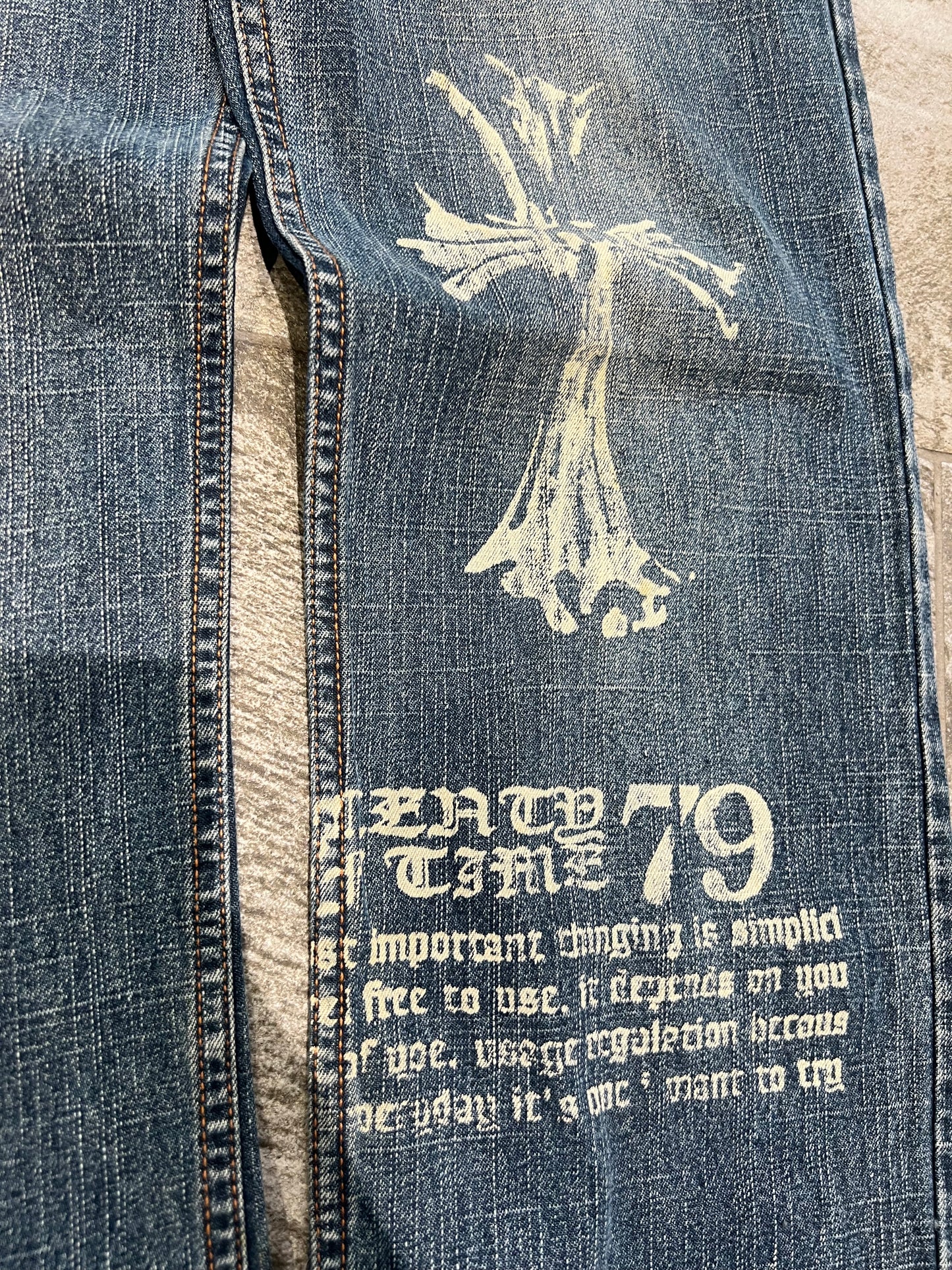 000’s Freebeat Jeans