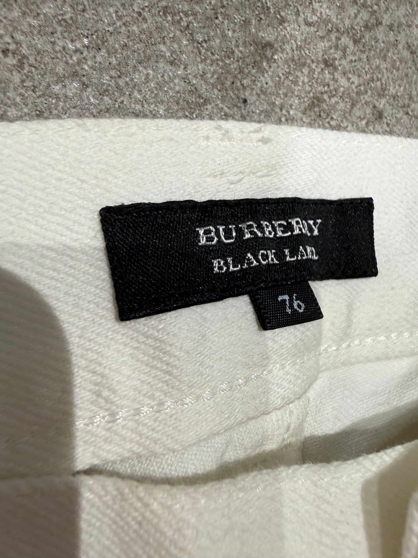 000’s Burberry Jeans (30”)