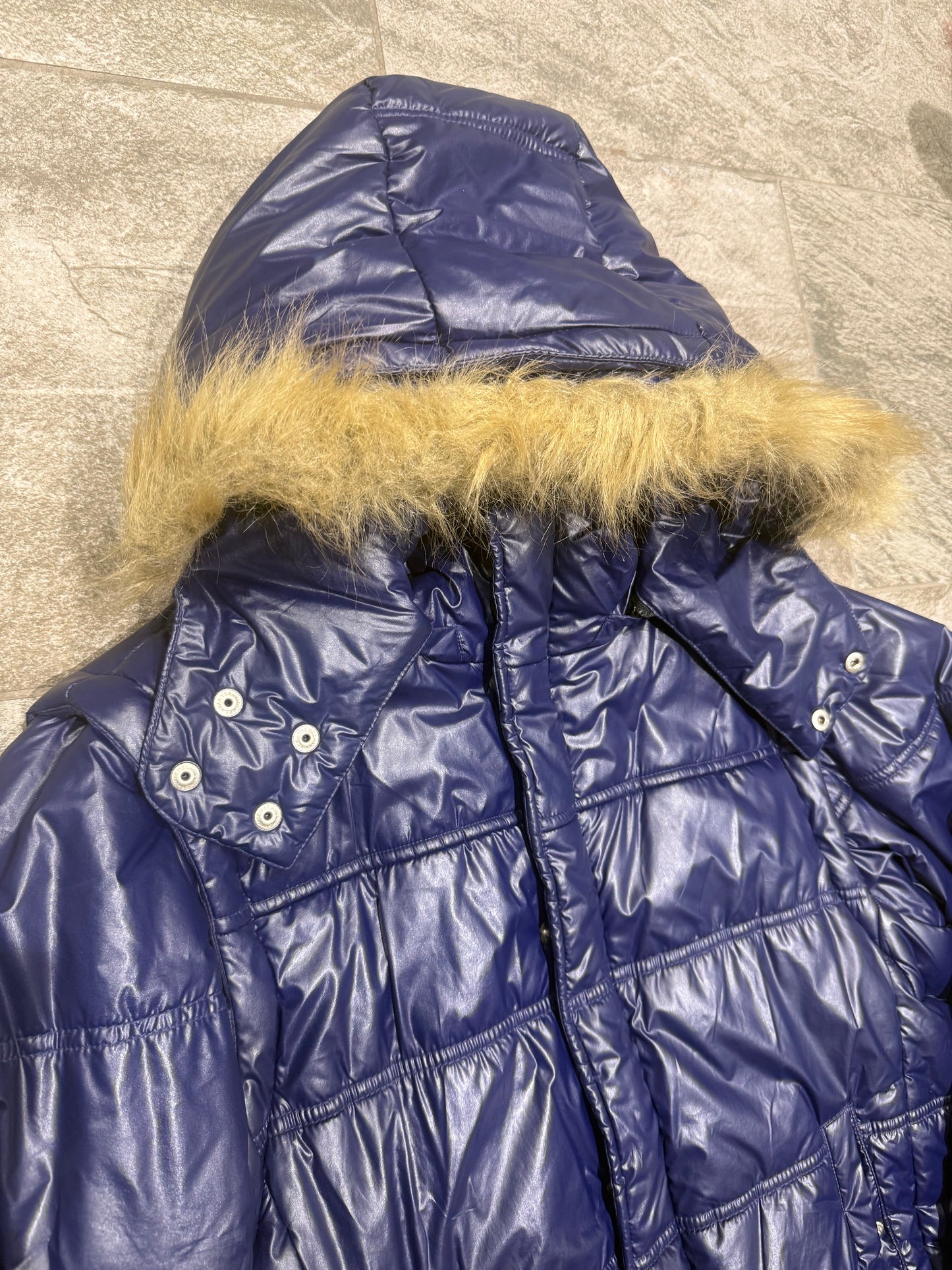 000’s Boycott Fur Hood Puffer (M)