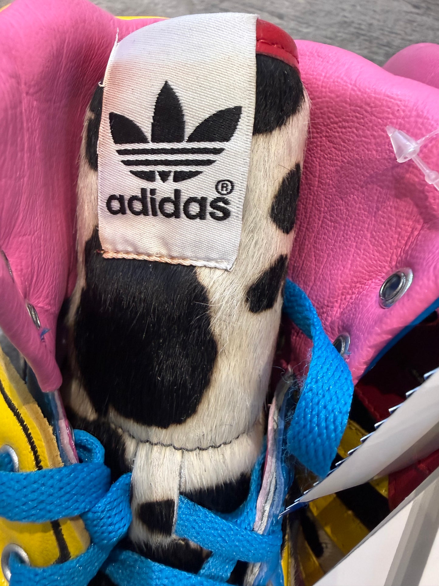 Jeremy Scott x 2NE1 x Adidas Wings (UK 9 - EU 43)